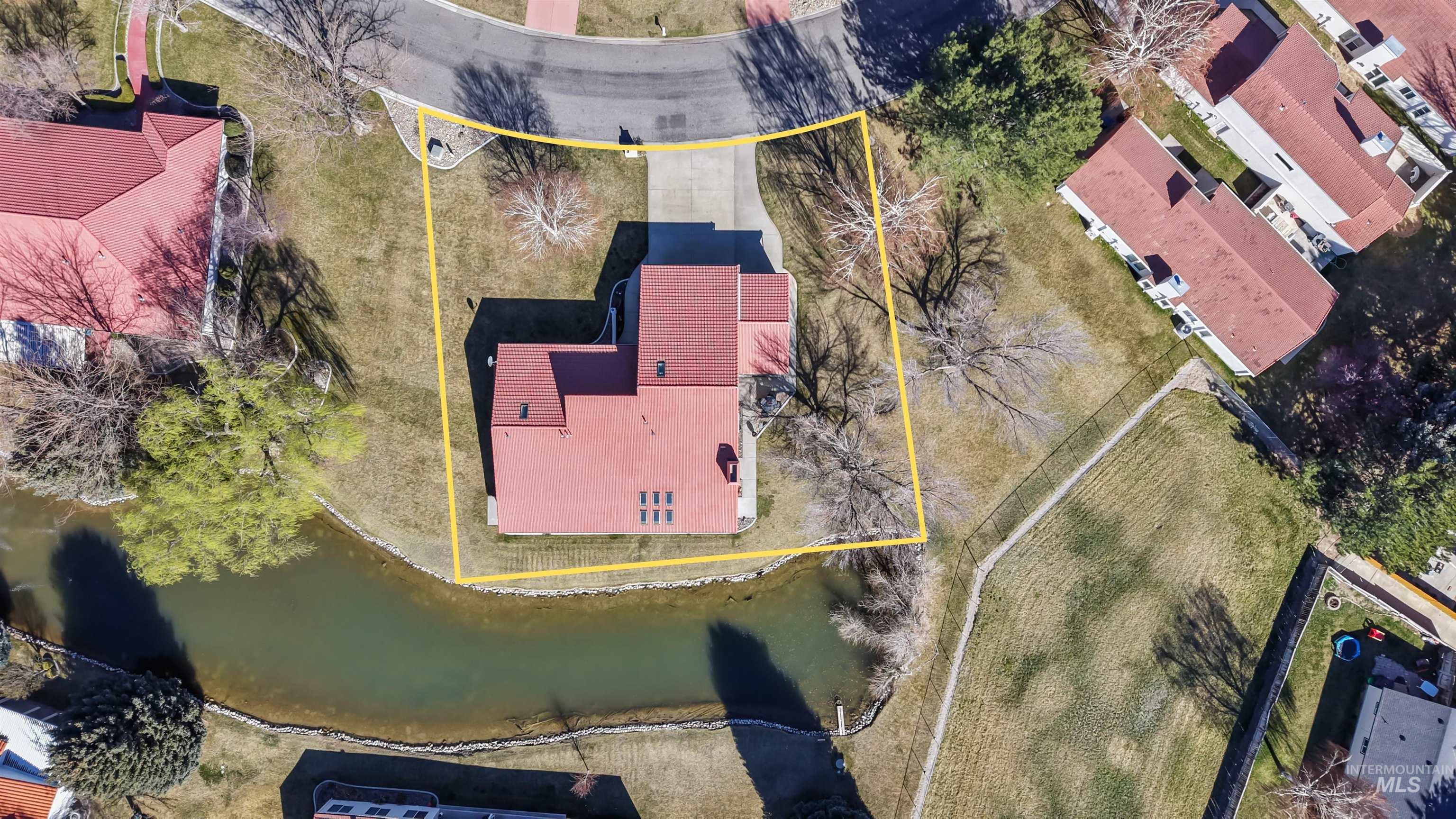 132 Los Lagos, Twin Falls, Idaho 83301, 3 Bedrooms, 2.5 Bathrooms, Residential For Sale, Price $630,000, 98978648