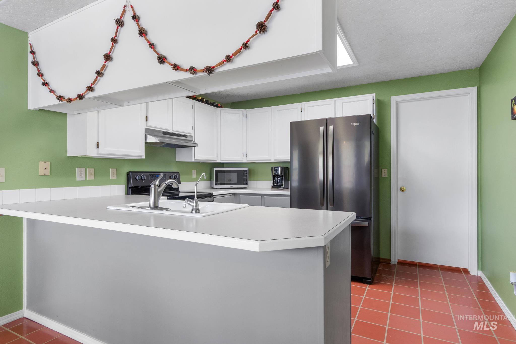 376 Rimview Dr., Boise, Idaho 83716, 3 Bedrooms, 2 Bathrooms, Residential For Sale, Price $544,900, 98978649