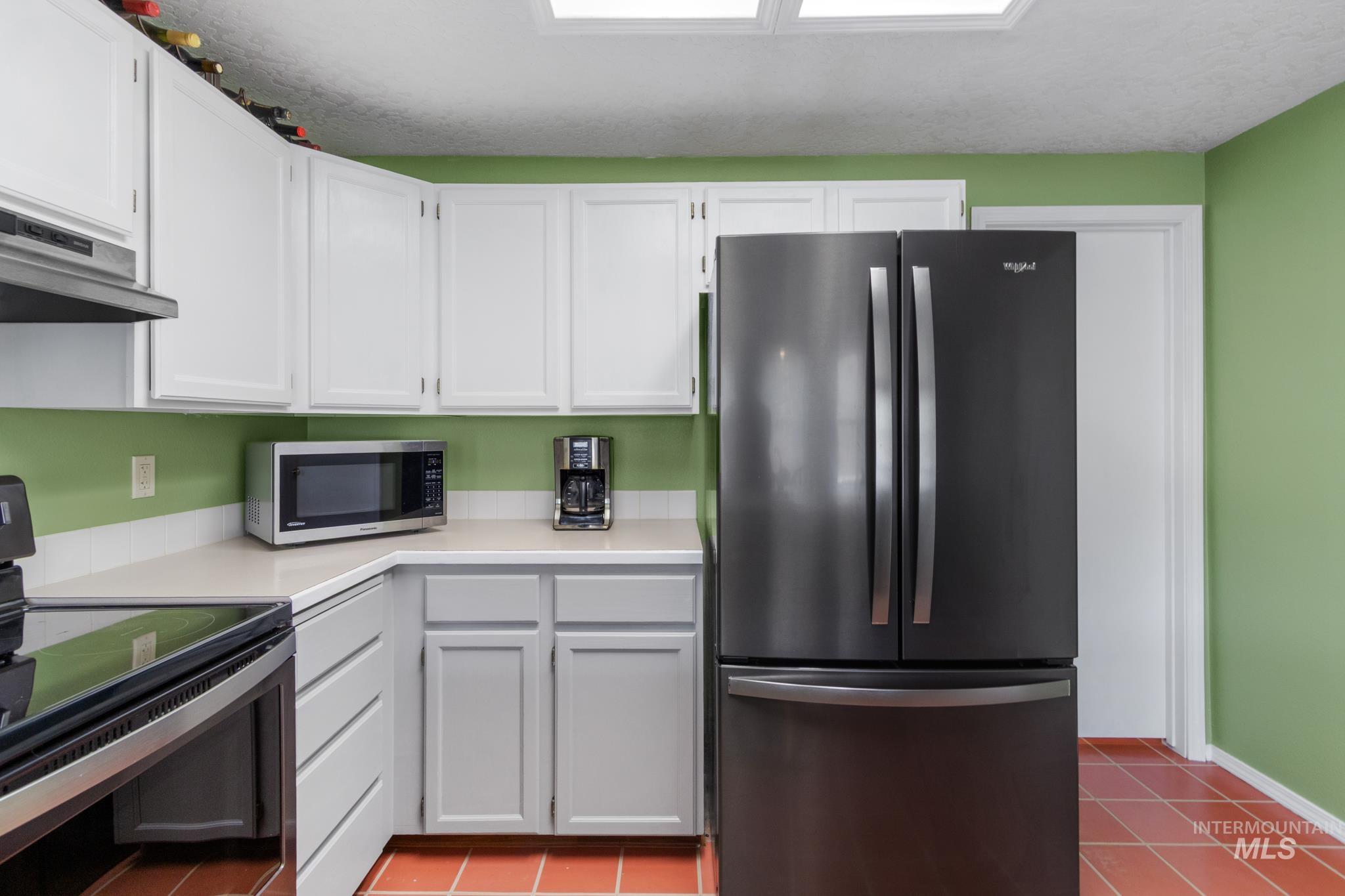 376 Rimview Dr., Boise, Idaho 83716, 3 Bedrooms, 2 Bathrooms, Residential For Sale, Price $544,900, 98978649