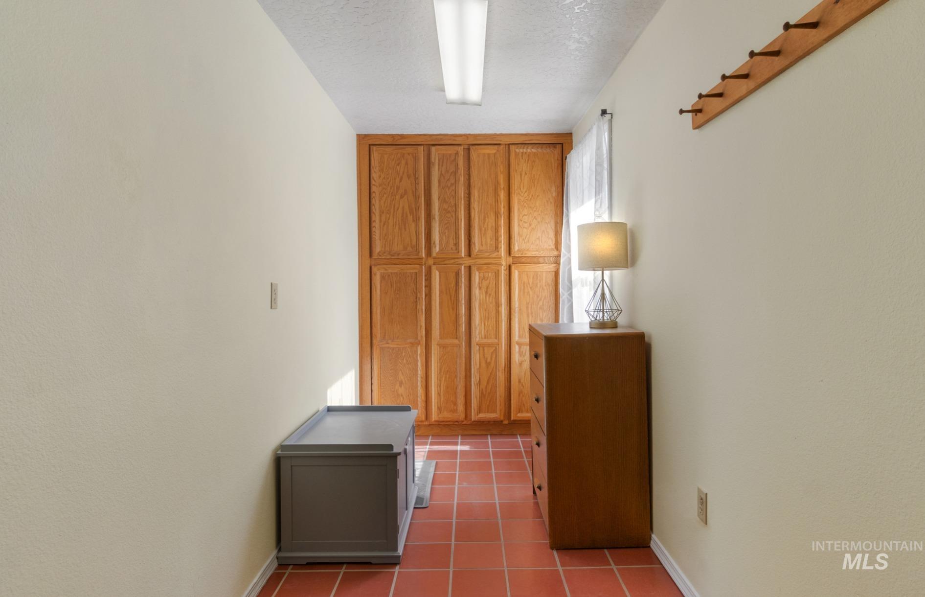 376 Rimview Dr., Boise, Idaho 83716, 3 Bedrooms, 2 Bathrooms, Residential For Sale, Price $544,900, 98978649