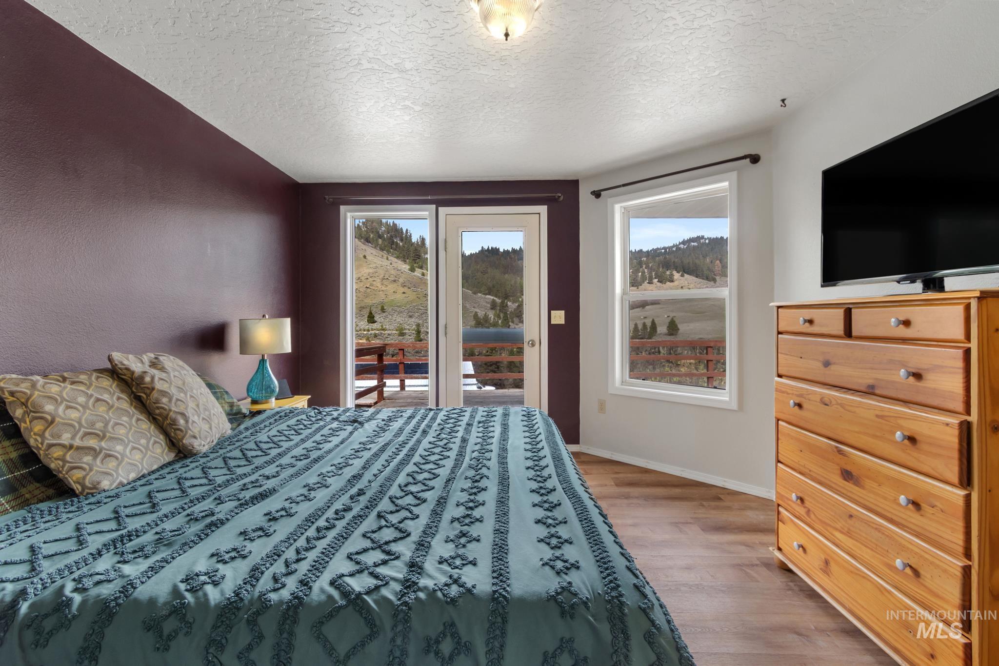 376 Rimview Dr., Boise, Idaho 83716, 3 Bedrooms, 2 Bathrooms, Residential For Sale, Price $544,900, 98978649