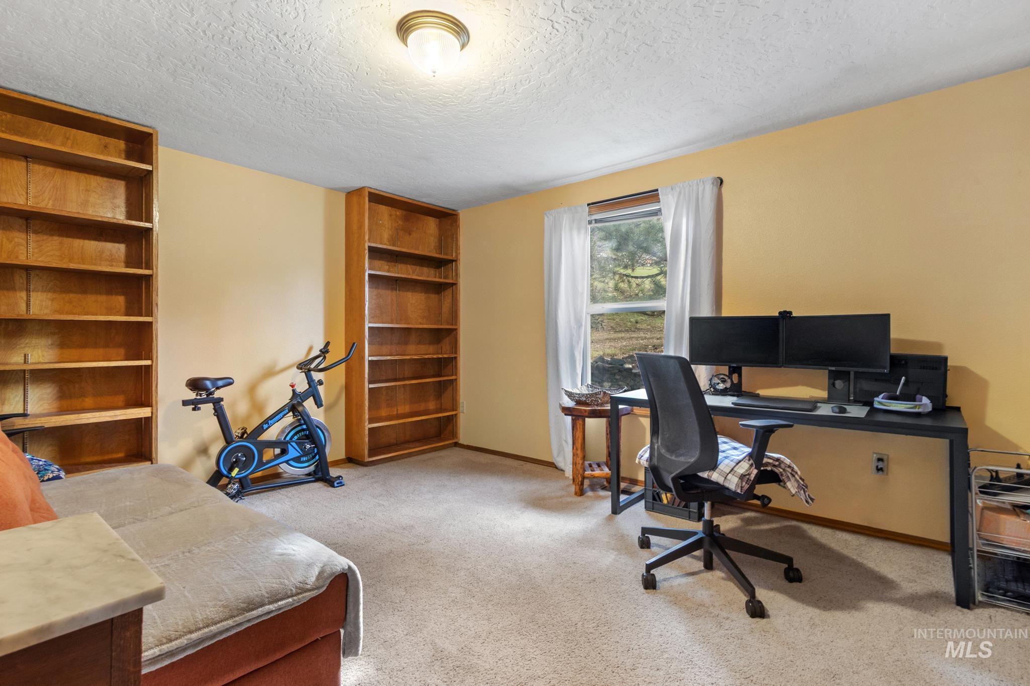 376 Rimview Dr., Boise, Idaho 83716, 3 Bedrooms, 2 Bathrooms, Residential For Sale, Price $544,900, 98978649