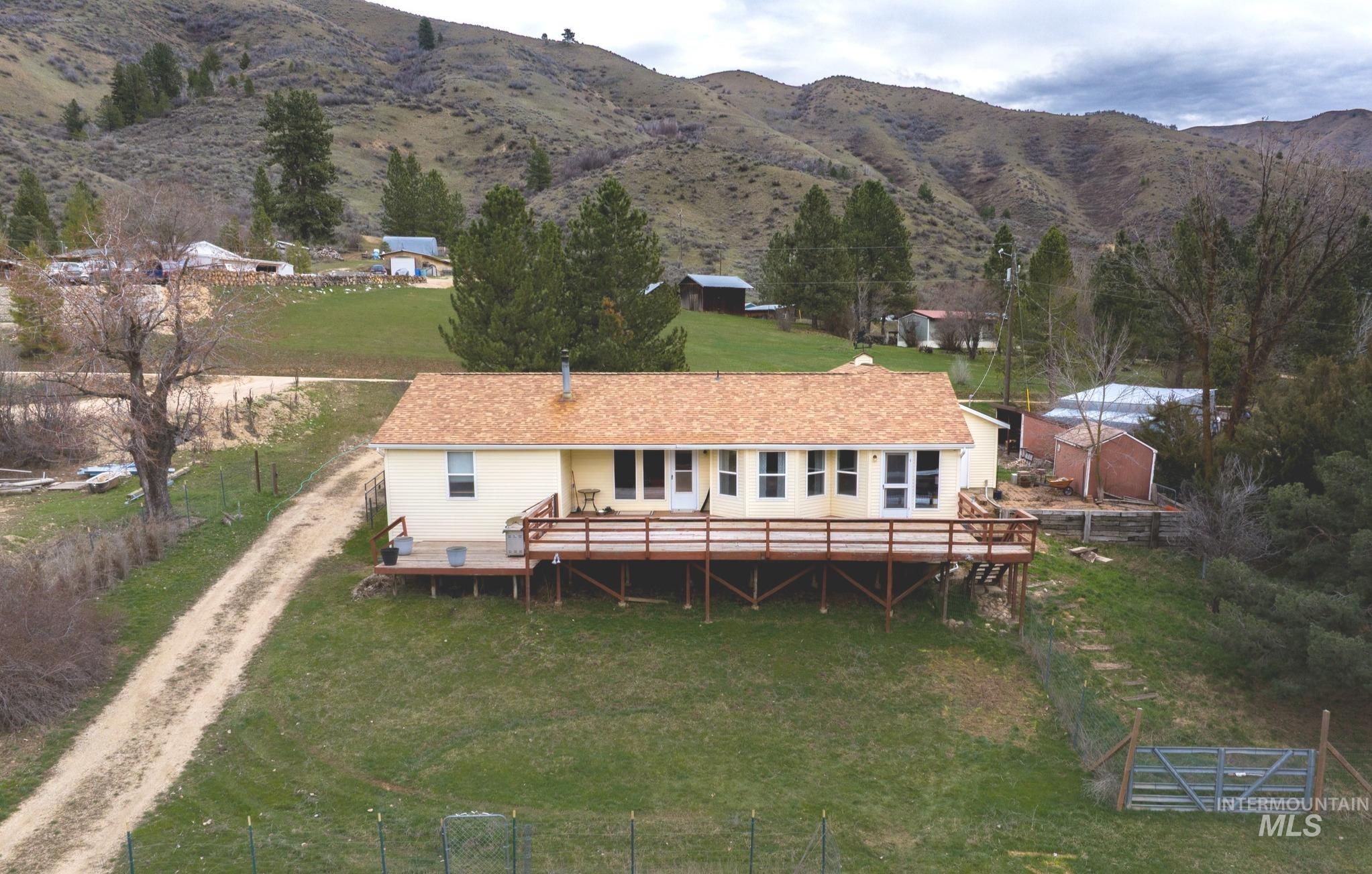 376 Rimview Dr., Boise, Idaho 83716, 3 Bedrooms, 2 Bathrooms, Residential For Sale, Price $544,900, 98978649