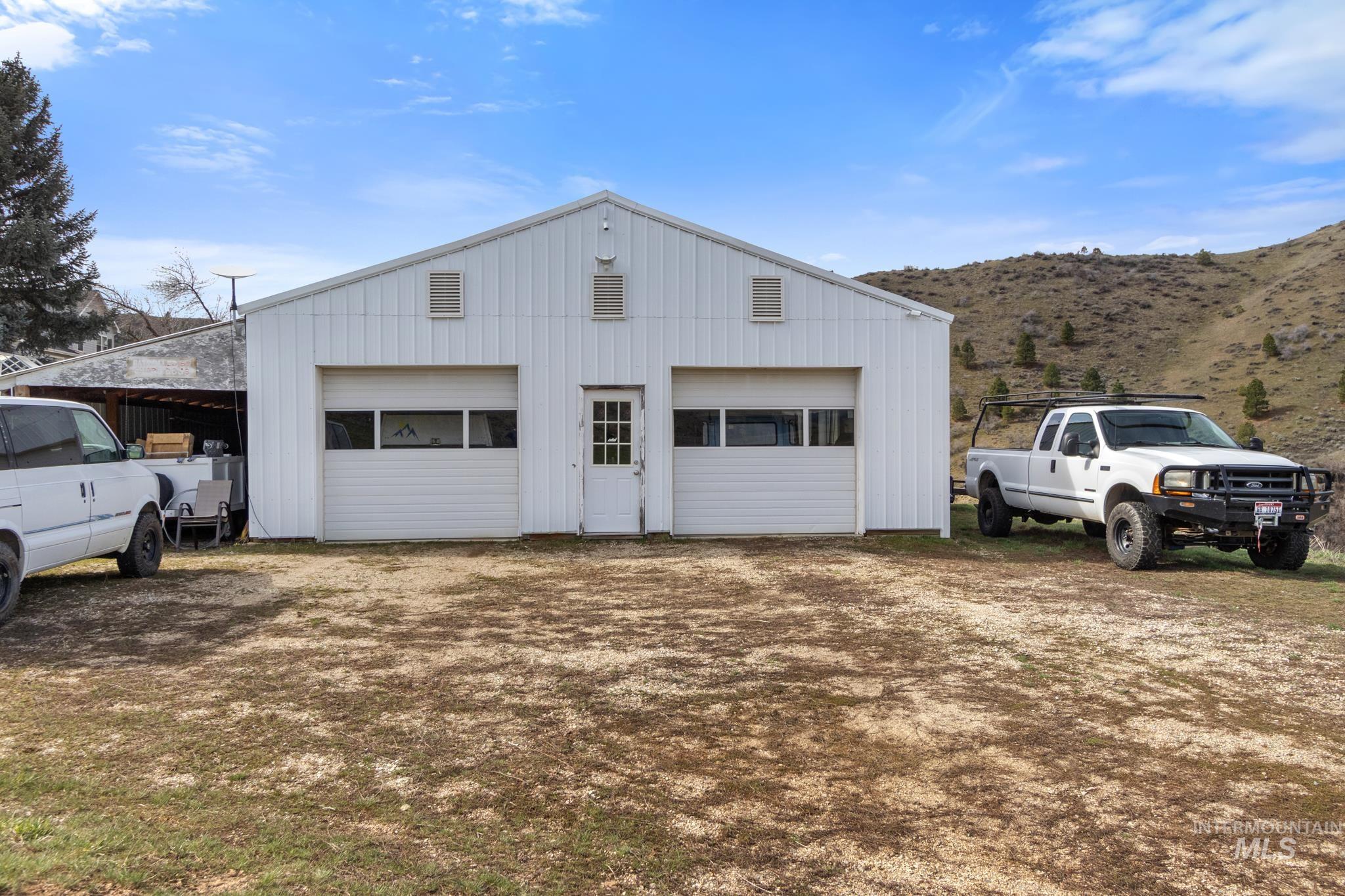 376 Rimview Dr., Boise, Idaho 83716, 3 Bedrooms, 2 Bathrooms, Residential For Sale, Price $544,900, 98978649
