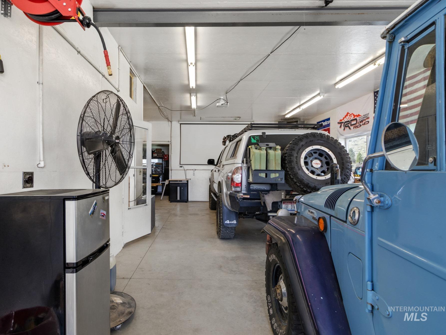 376 Rimview Dr., Boise, Idaho 83716, 3 Bedrooms, 2 Bathrooms, Residential For Sale, Price $544,900, 98978649