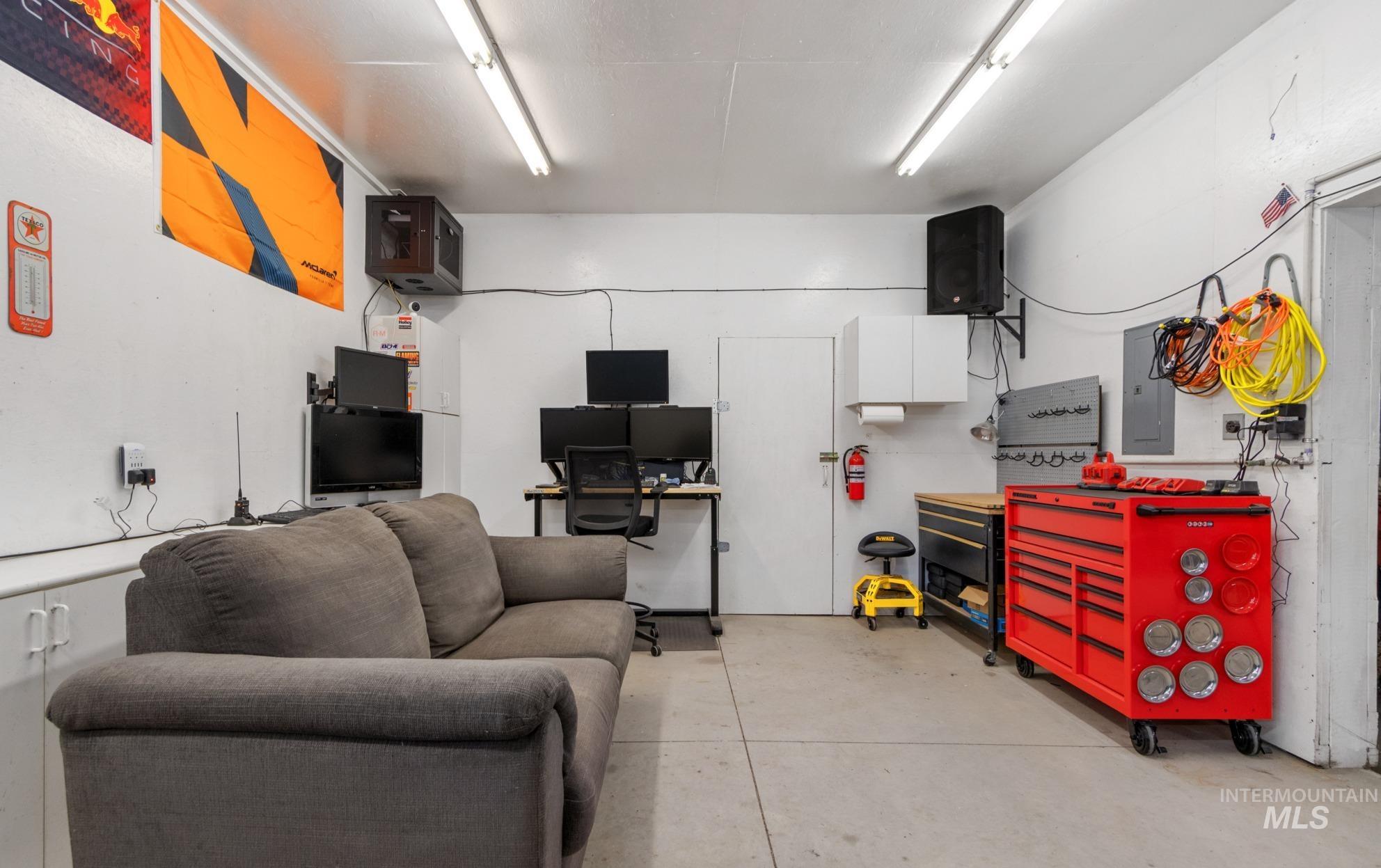 376 Rimview Dr., Boise, Idaho 83716, 3 Bedrooms, 2 Bathrooms, Residential For Sale, Price $544,900, 98978649