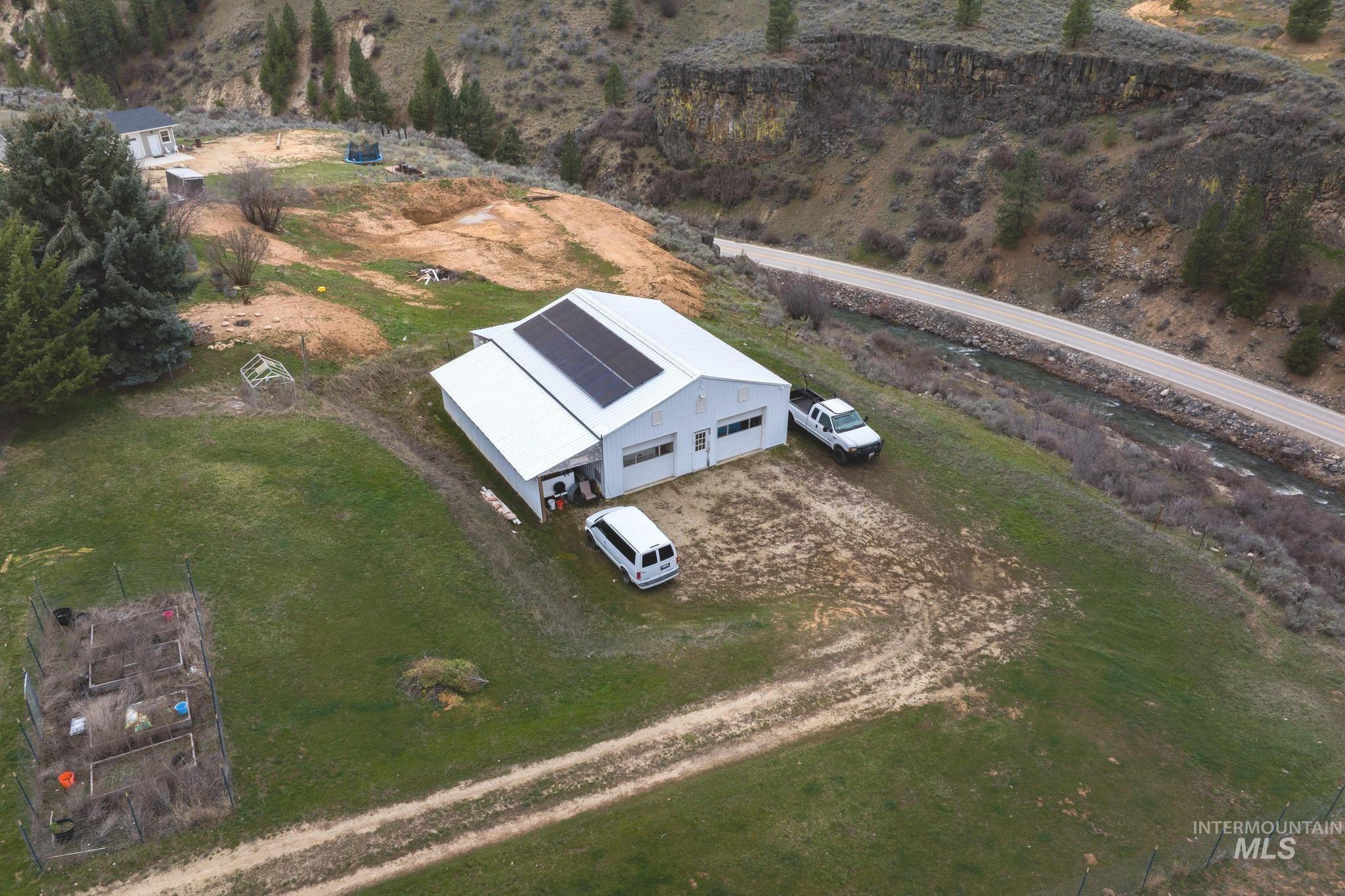 376 Rimview Dr., Boise, Idaho 83716, 3 Bedrooms, 2 Bathrooms, Residential For Sale, Price $544,900, 98978649