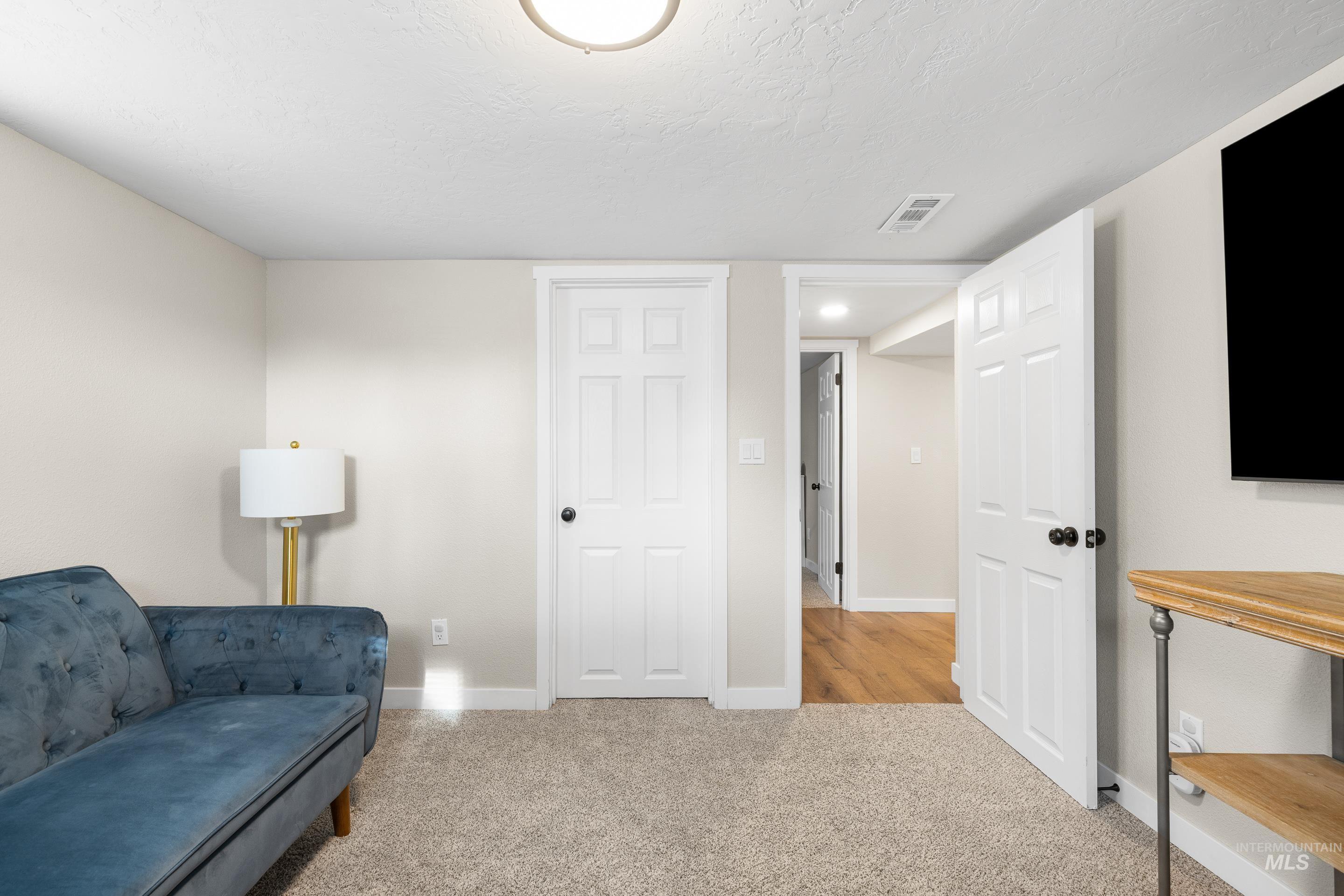 720 17th Ave. S., Nampa, Idaho 83651, 5 Bedrooms, 2 Bathrooms, Residential For Sale, Price $420,000, 98978651