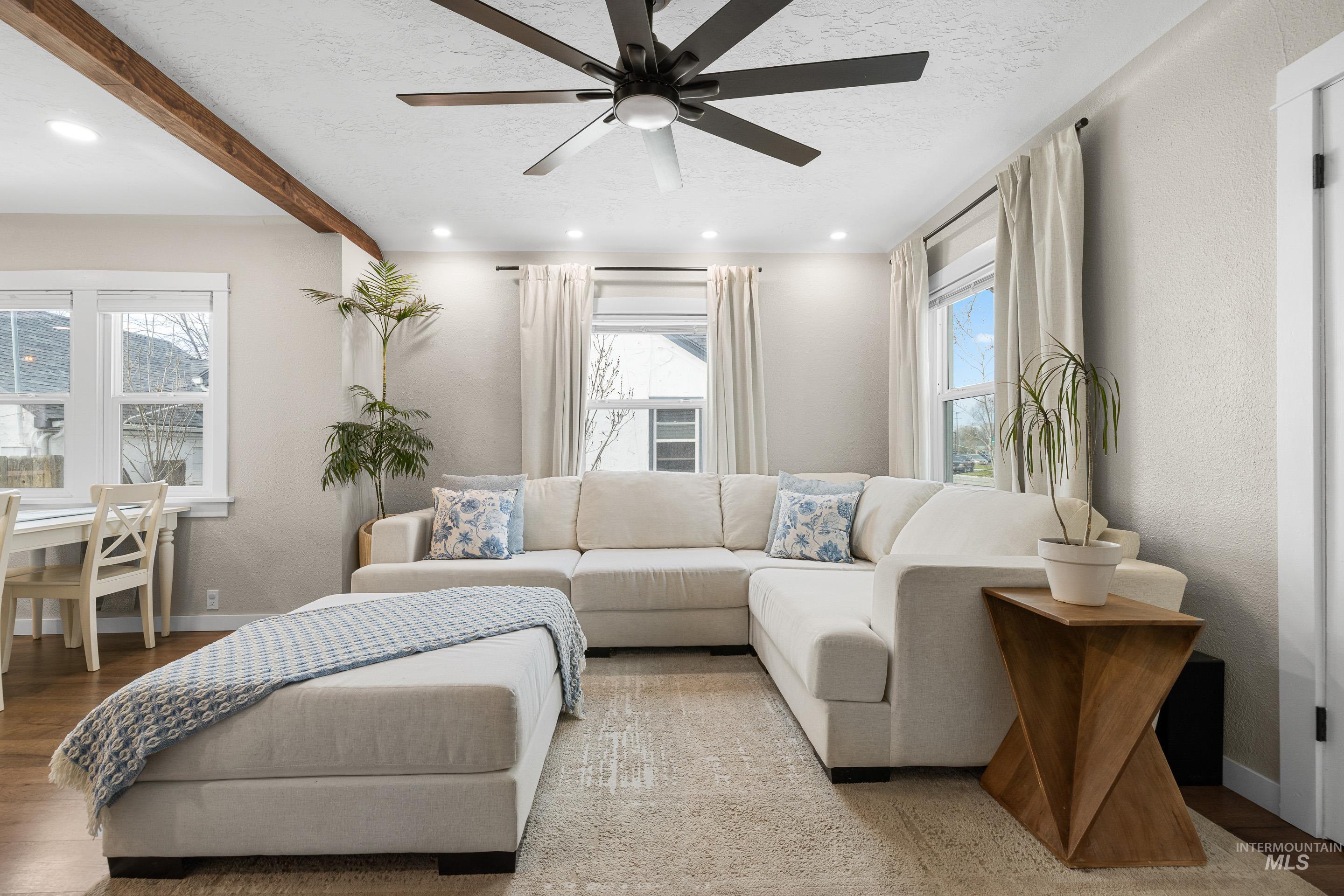 720 17th Ave. S., Nampa, Idaho 83651, 5 Bedrooms, 2 Bathrooms, Residential For Sale, Price $420,000,MLS 98978651