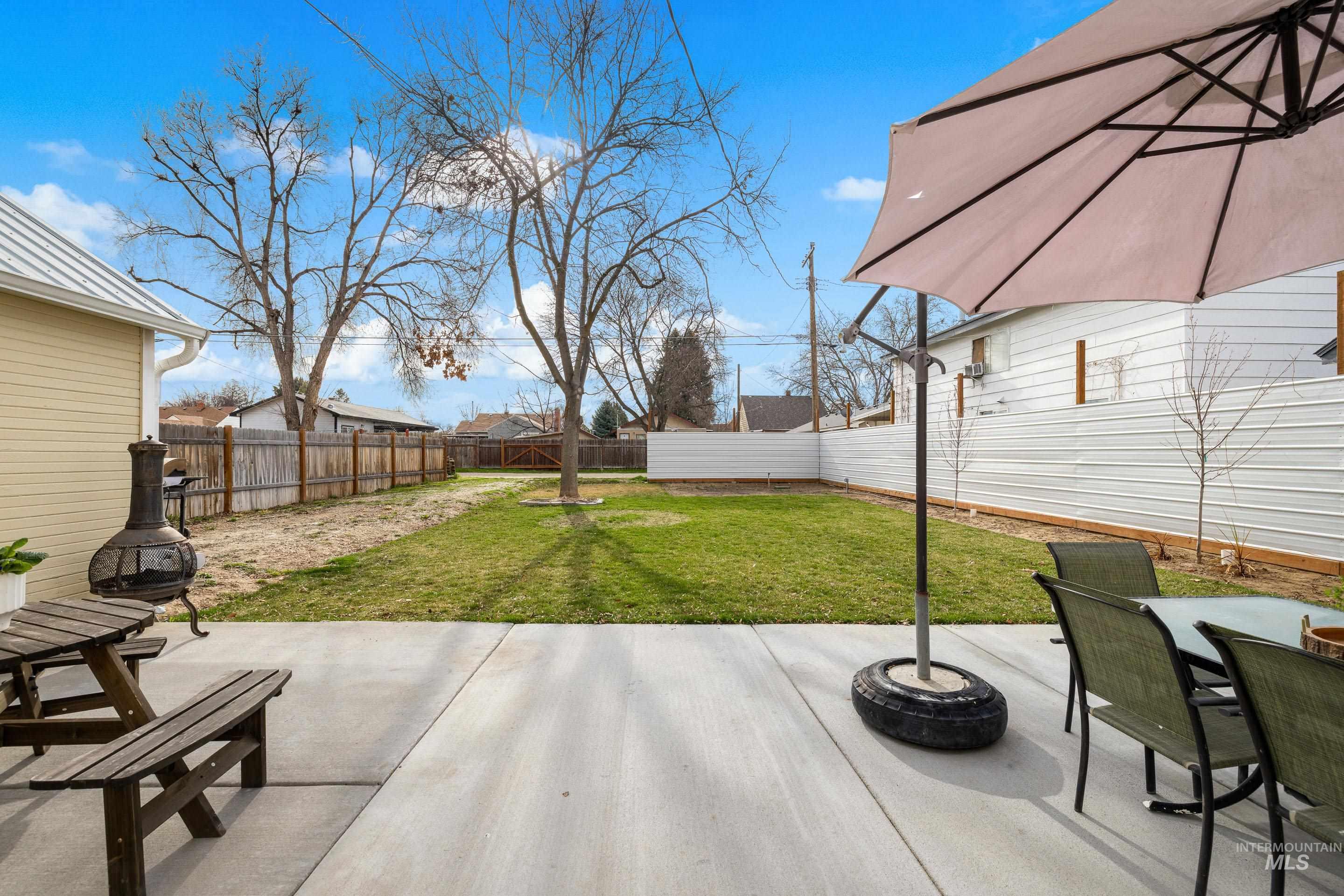 720 17th Ave. S., Nampa, Idaho 83651, 5 Bedrooms, 2 Bathrooms, Residential For Sale, Price $420,000, 98978651