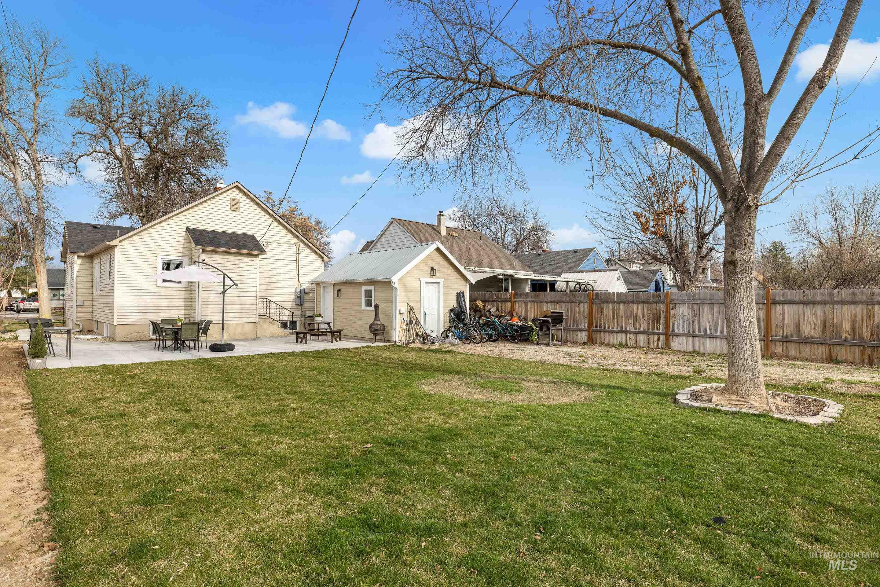 720 17th Ave. S., Nampa, Idaho 83651, 5 Bedrooms, 2 Bathrooms, Residential For Sale, Price $420,000, 98978651