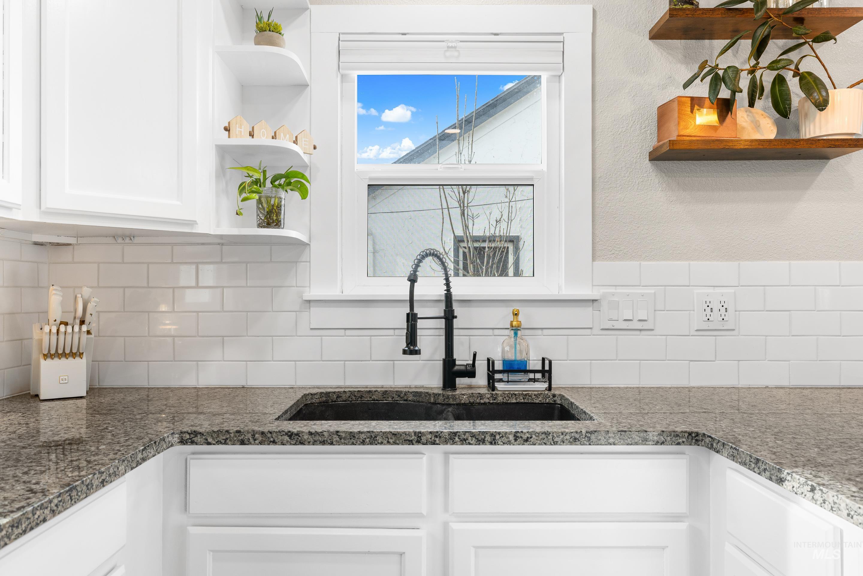 720 17th Ave. S., Nampa, Idaho 83651, 5 Bedrooms, 2 Bathrooms, Residential For Sale, Price $420,000, 98978651