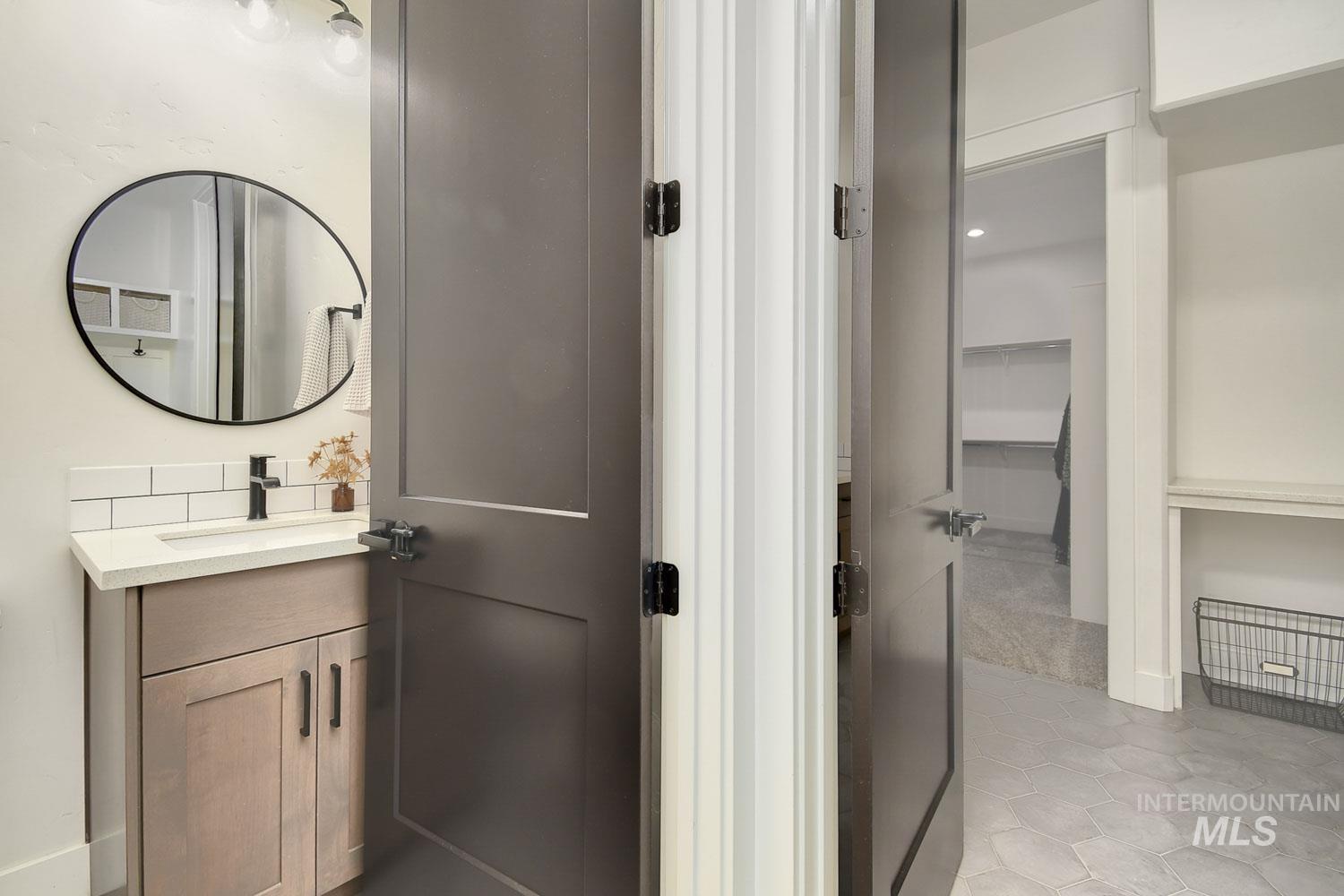 4731 S Abbot Way, Meridian, Idaho 83642, 4 Bedrooms, 2.5 Bathrooms, Residential For Sale, Price $815,000,MLS 98978652