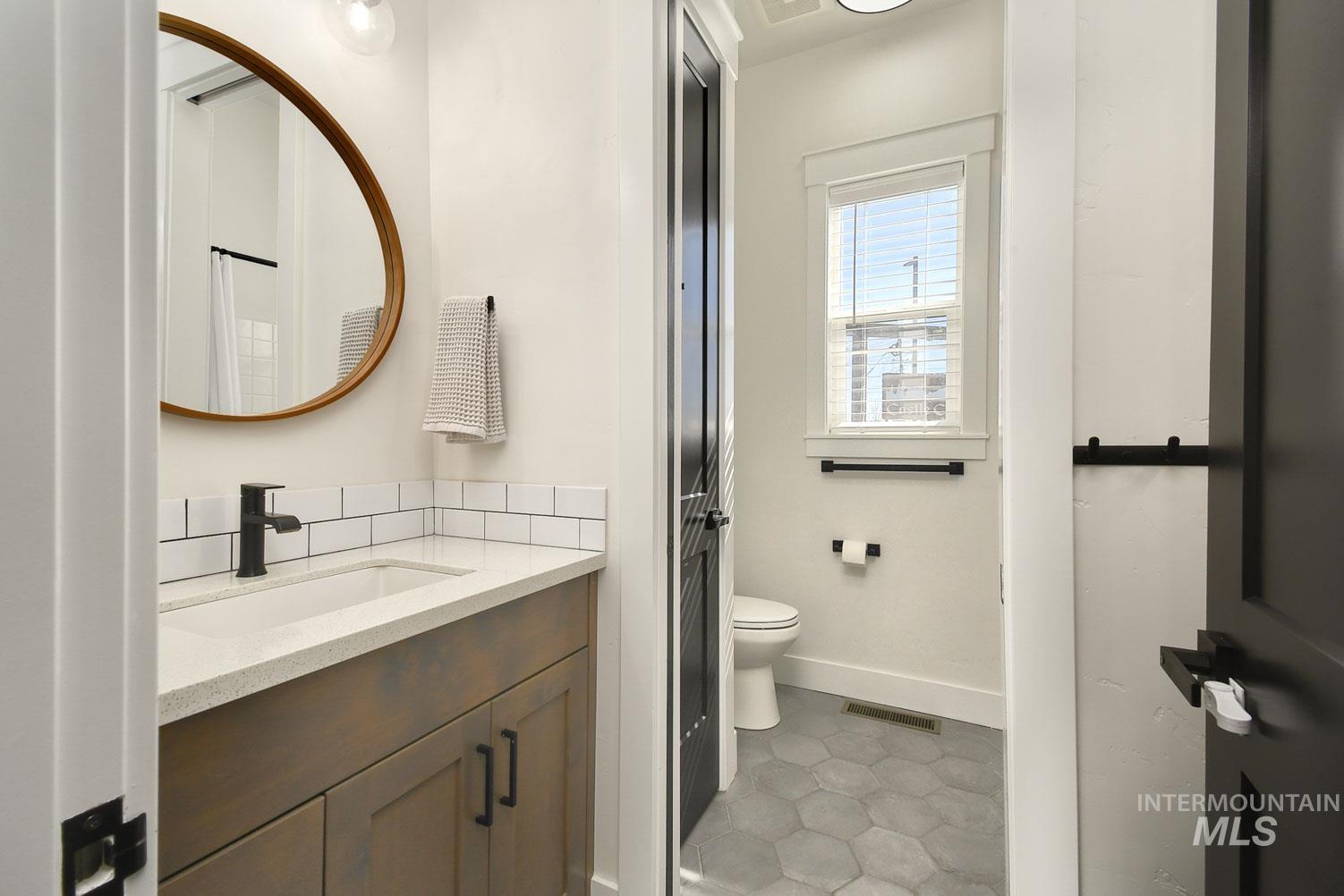 4731 S Abbot Way, Meridian, Idaho 83642, 4 Bedrooms, 2.5 Bathrooms, Residential For Sale, Price $815,000,MLS 98978652