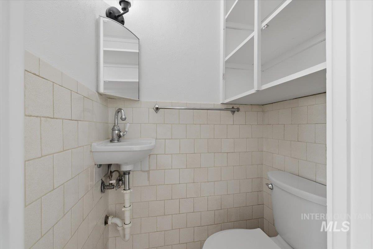 1808 S Euclid, Boise, Idaho 83706, 3 Bedrooms, 1.5 Bathrooms, Residential For Sale, Price $424,900, 98978653