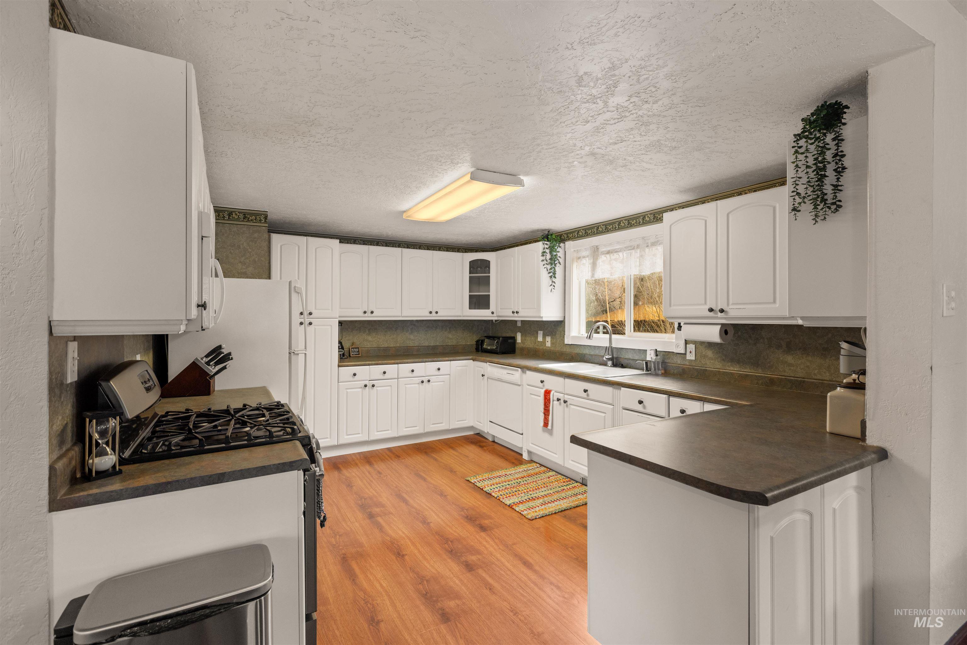 1014 E Franklin St., Boise, Idaho 83712, 3 Bedrooms, 2.5 Bathrooms, Residential For Sale, Price $749,900, 98978654