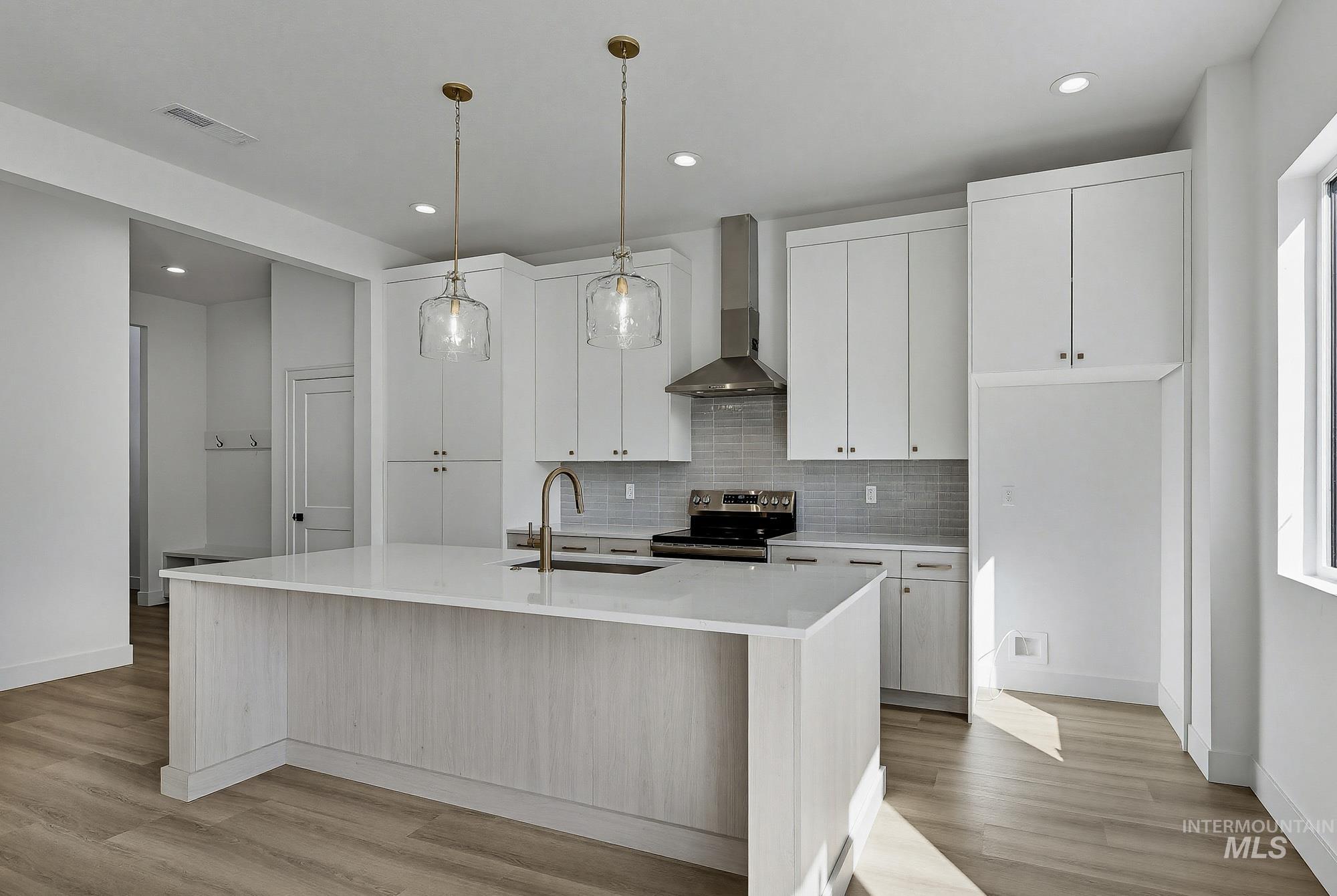 5034 S Brian Ave, Boise, Idaho 83716, 3 Bedrooms, 2.5 Bathrooms, Residential For Sale, Price $679,000,MLS 98978655