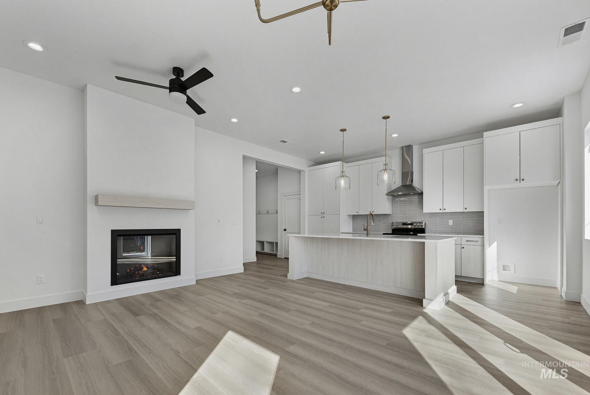 5034 S Brian Ave, Boise, Idaho 83716, 3 Bedrooms, 2.5 Bathrooms, Residential For Sale, Price $679,000,MLS 98978655