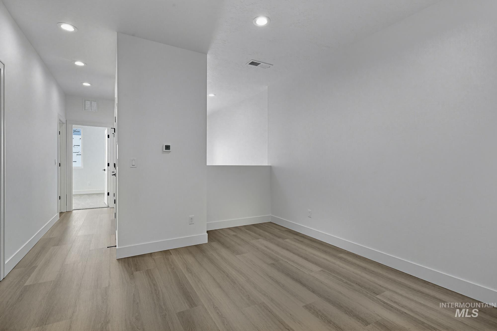 5034 S Brian Ave, Boise, Idaho 83716, 3 Bedrooms, 2.5 Bathrooms, Residential For Sale, Price $679,000,MLS 98978655