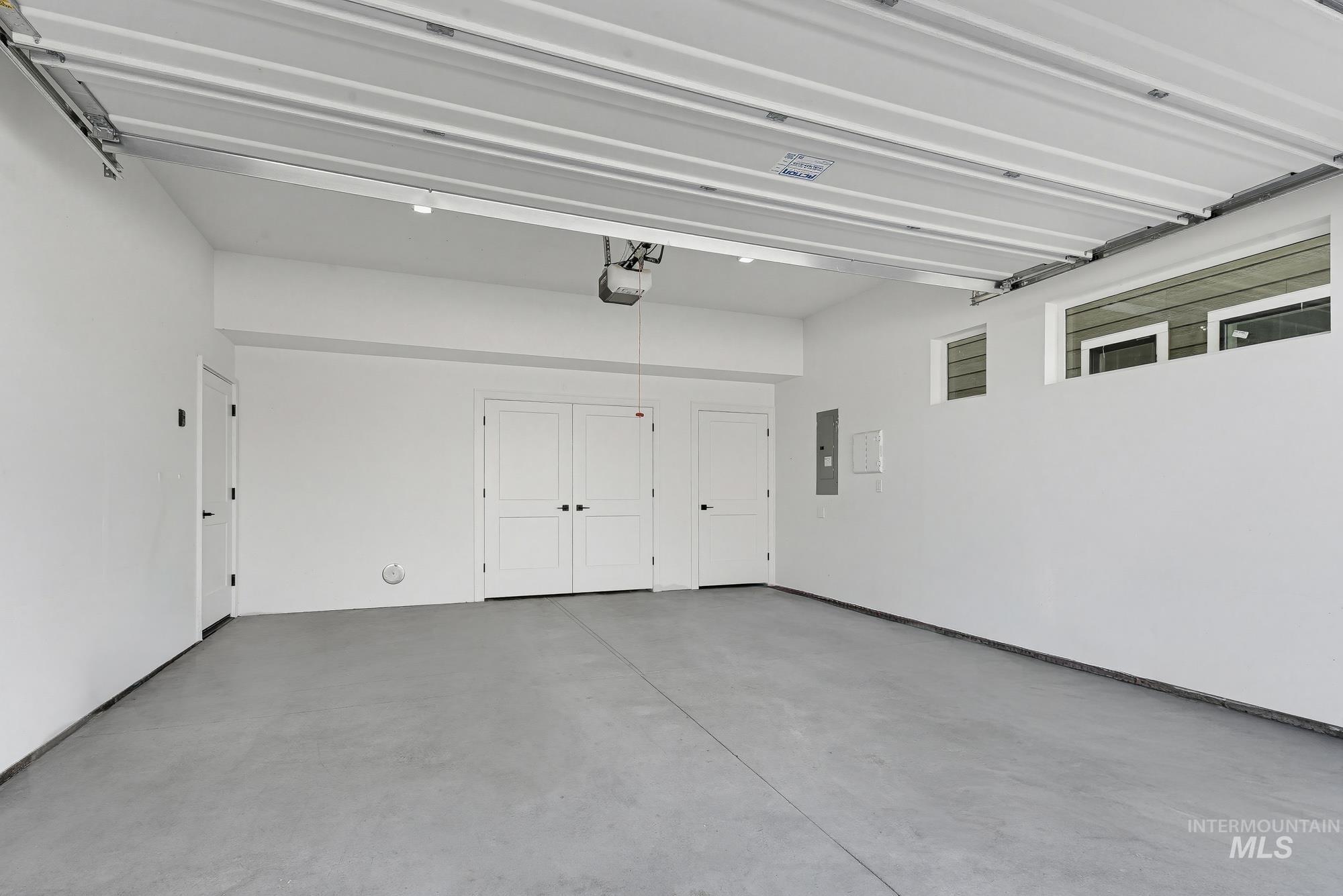 5034 S Brian Ave, Boise, Idaho 83716, 3 Bedrooms, 2.5 Bathrooms, Residential For Sale, Price $679,000,MLS 98978655