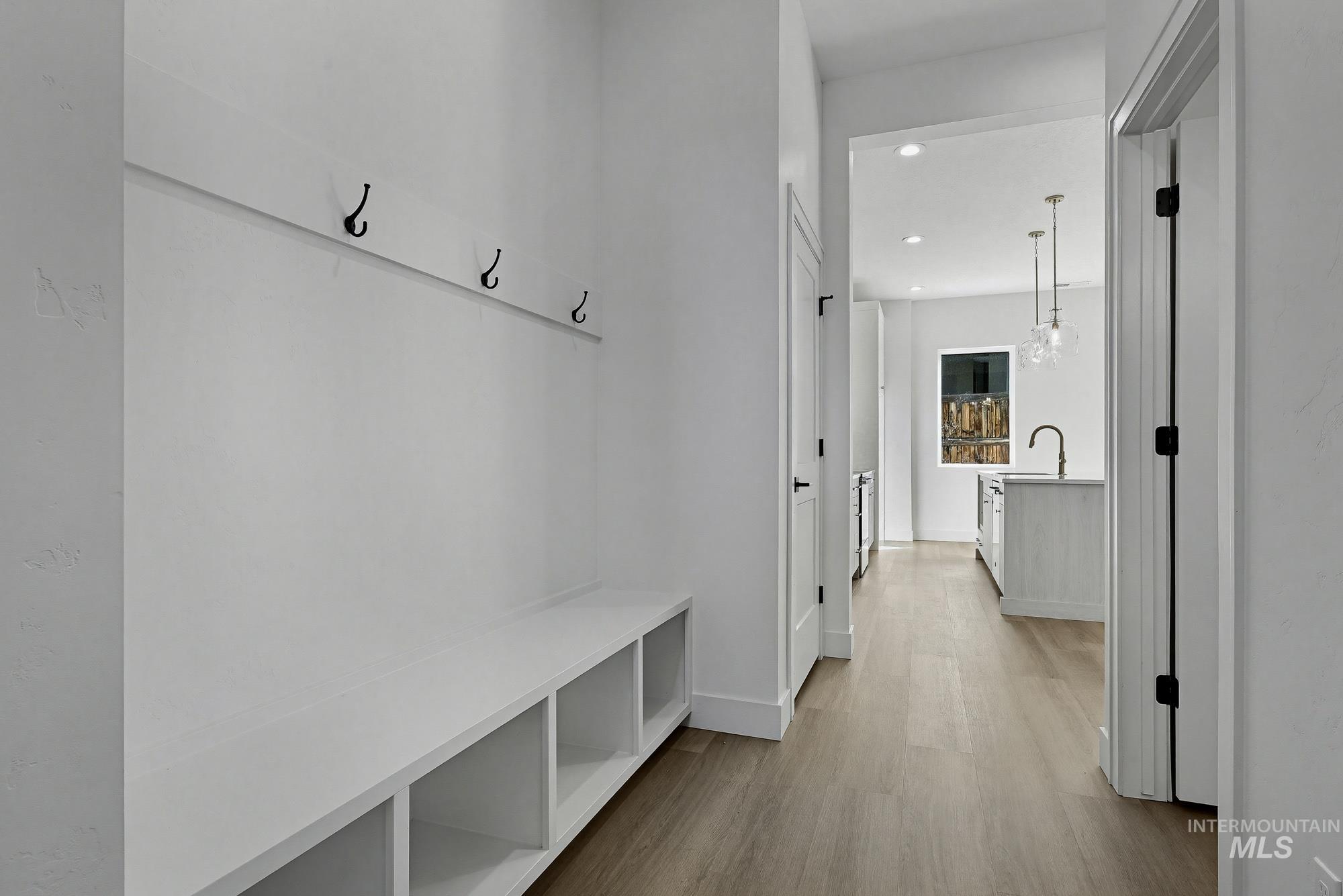 5034 S Brian Ave, Boise, Idaho 83716, 3 Bedrooms, 2.5 Bathrooms, Residential For Sale, Price $679,000,MLS 98978655