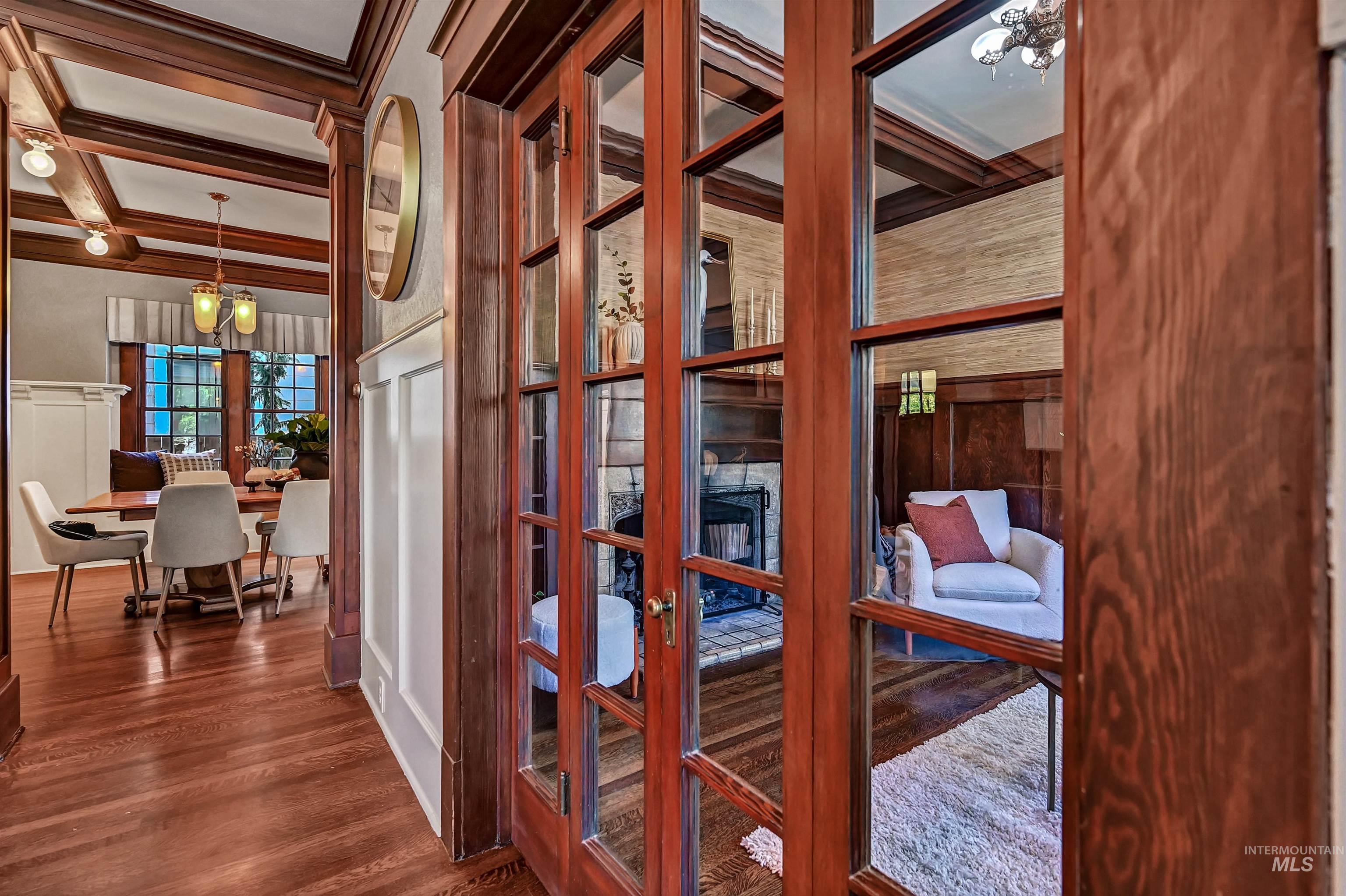 1019 N 9Th St, Boise, Idaho 83702-4232, 4 Bedrooms, 2.5 Bathrooms, Residential For Sale, Price $1,700,000,MLS 98978656