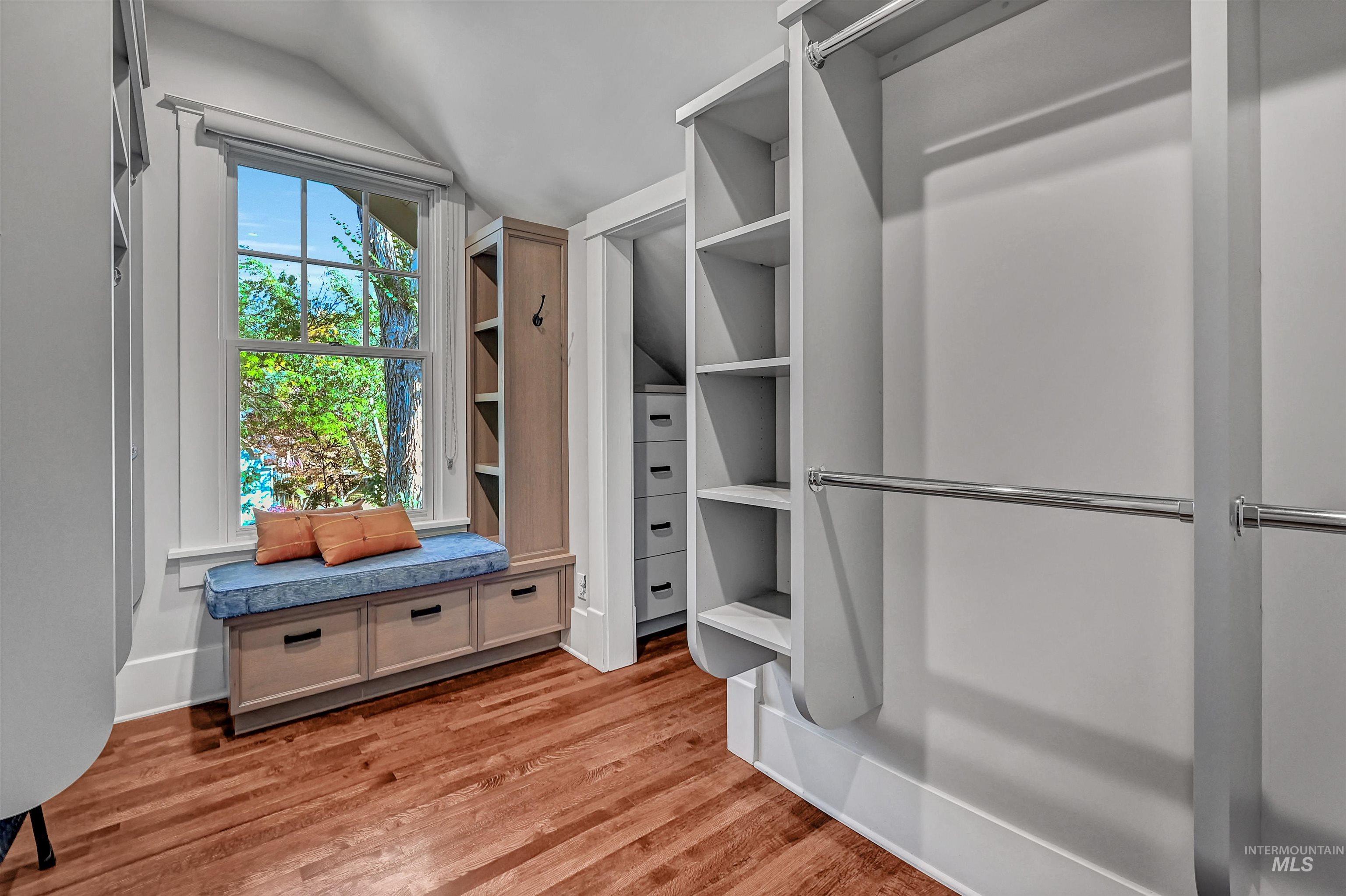 1019 N 9Th St, Boise, Idaho 83702-4232, 4 Bedrooms, 2.5 Bathrooms, Residential For Sale, Price $1,700,000,MLS 98978656