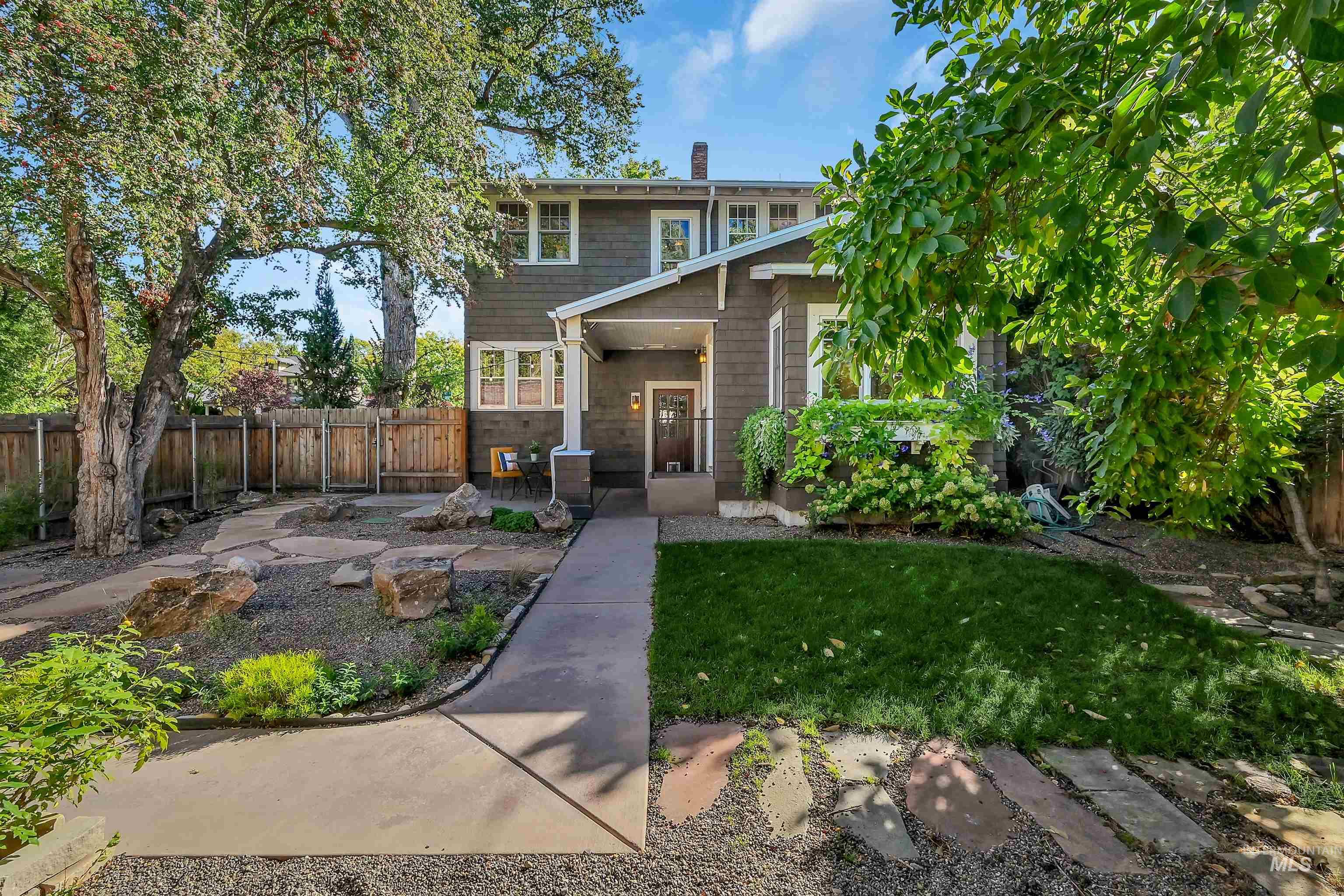 1019 N 9Th St, Boise, Idaho 83702-4232, 4 Bedrooms, 2.5 Bathrooms, Residential For Sale, Price $1,700,000,MLS 98978656