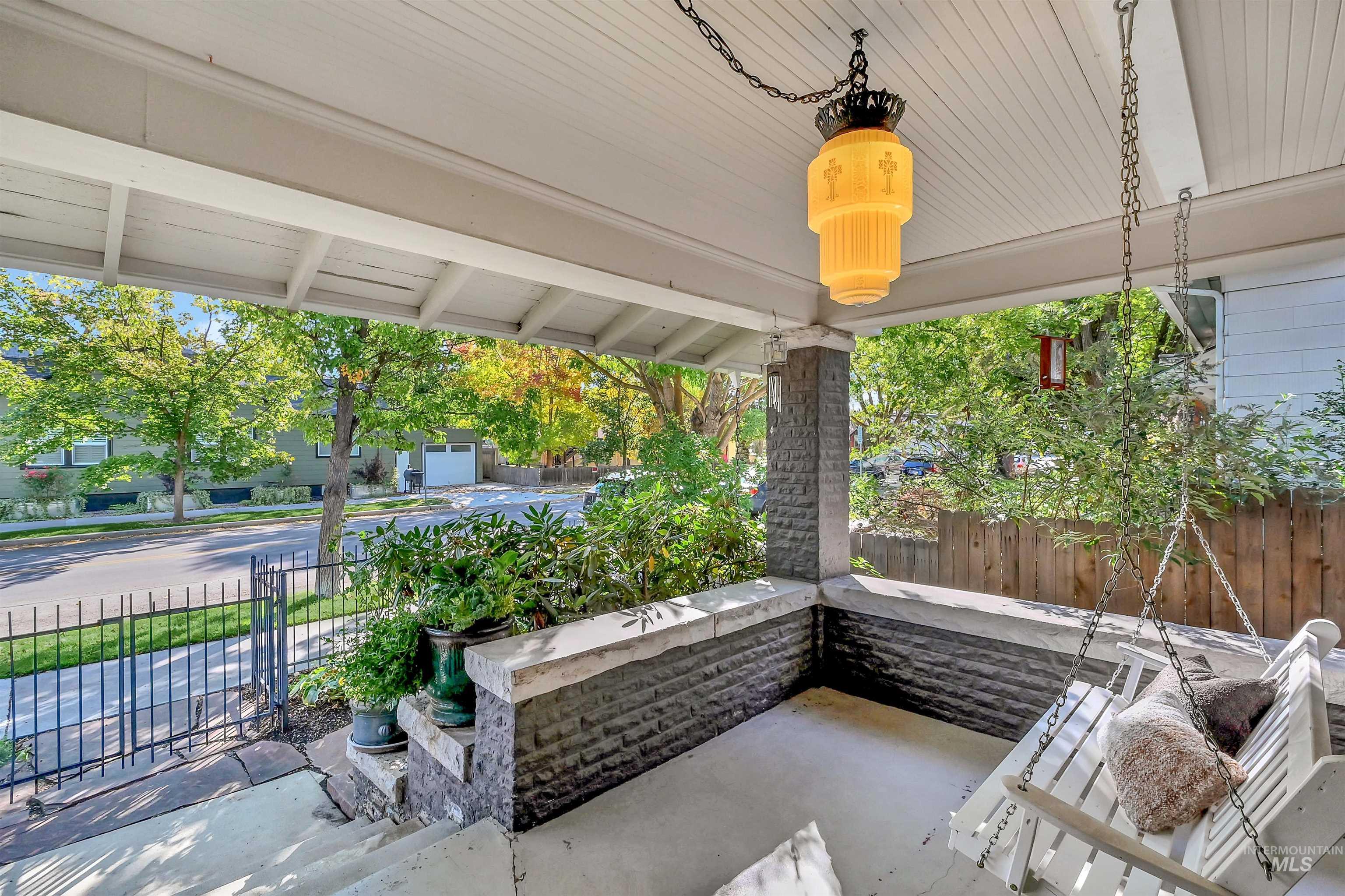 1019 N 9Th St, Boise, Idaho 83702-4232, 4 Bedrooms, 2.5 Bathrooms, Residential For Sale, Price $1,700,000,MLS 98978656