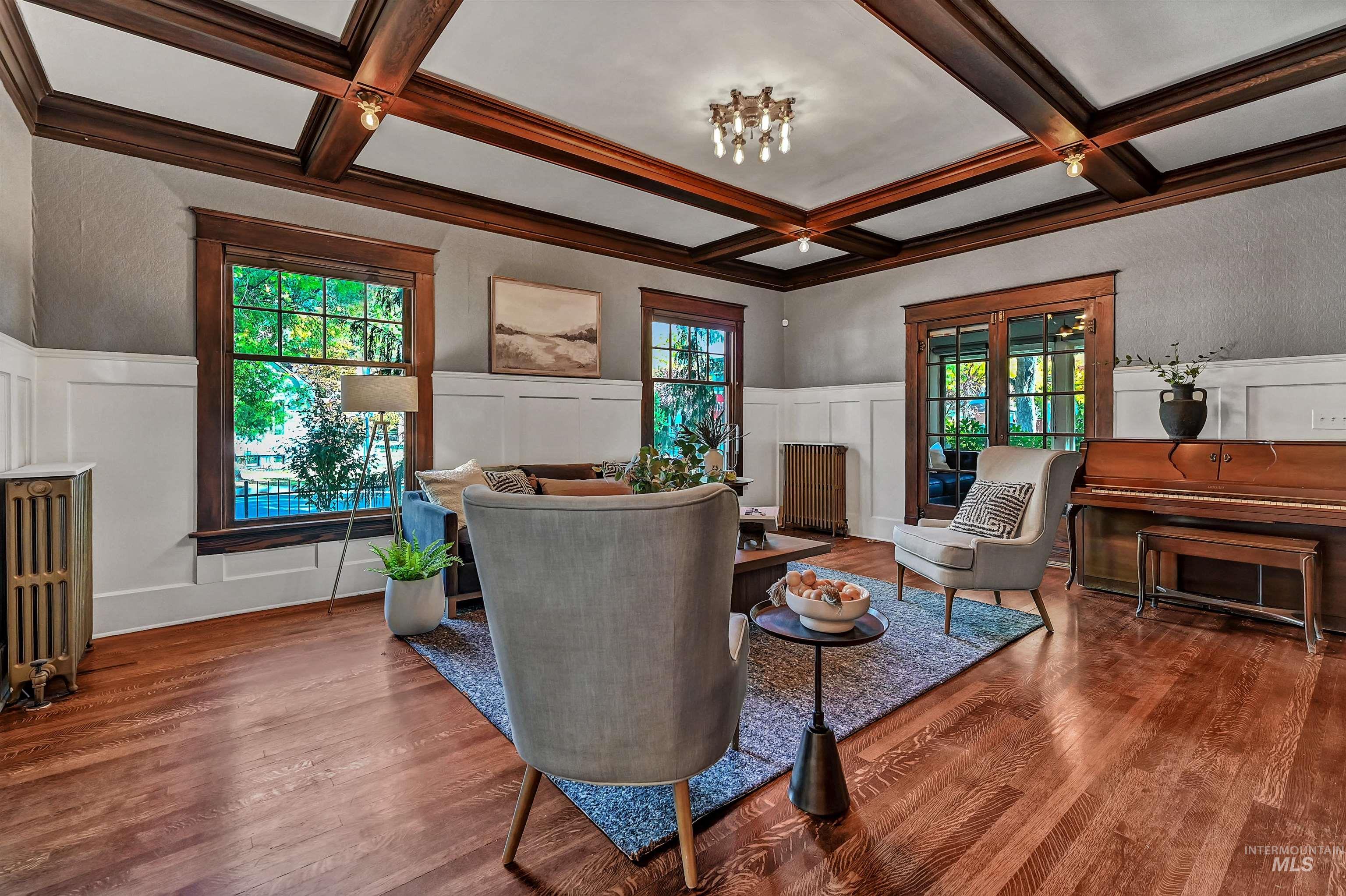 1019 N 9Th St, Boise, Idaho 83702-4232, 4 Bedrooms, 2.5 Bathrooms, Residential For Sale, Price $1,700,000,MLS 98978656