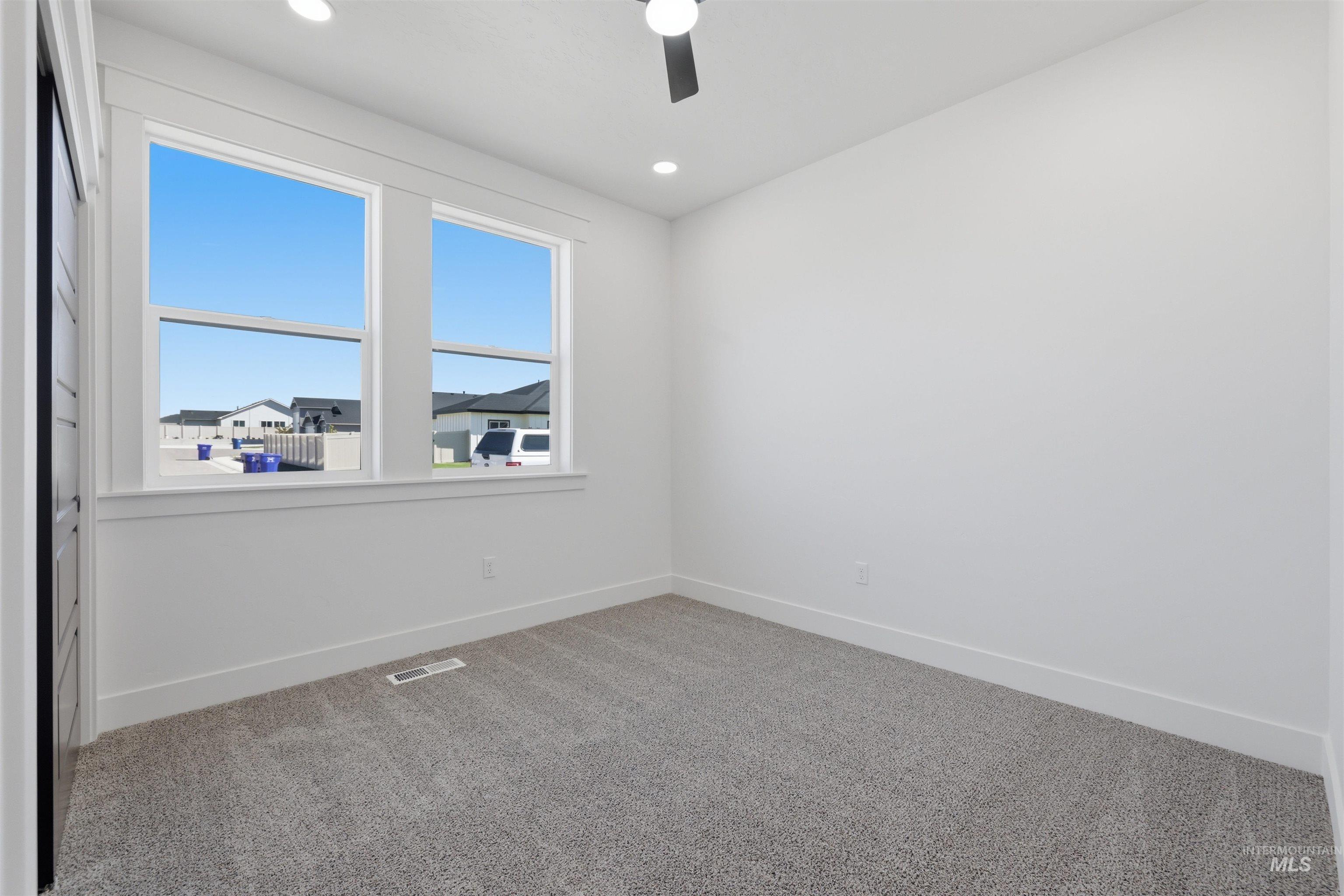 1306 Birch St, Parma, Idaho 83660, 3 Bedrooms, 2 Bathrooms, Residential For Sale, Price $410,000,MLS 98978657