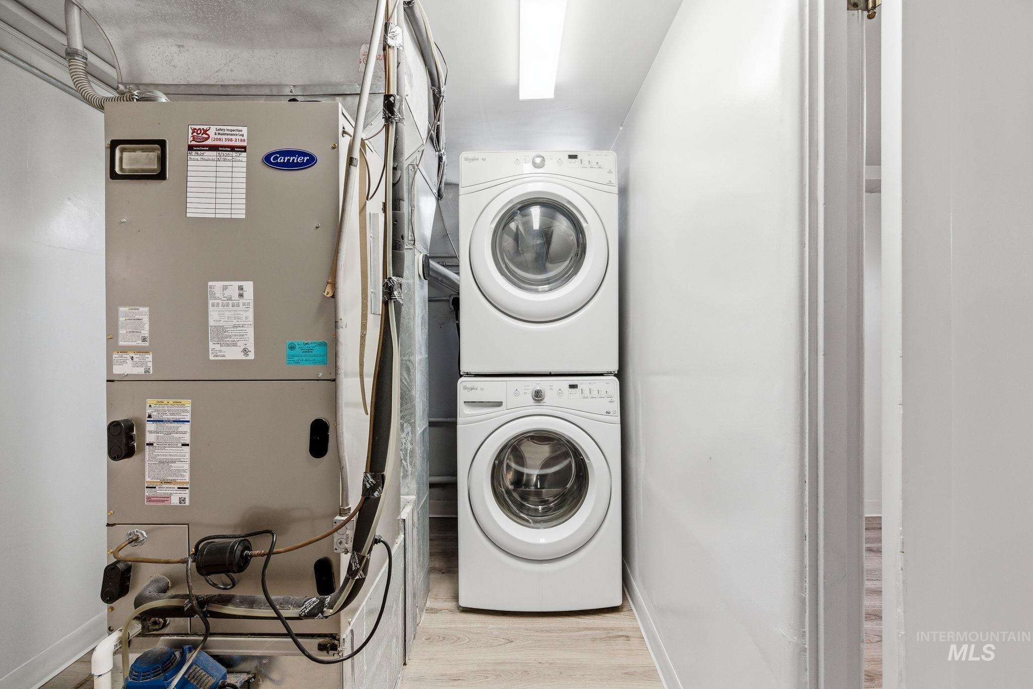 123 S Holly St, Nampa, Idaho 83686-5101, 2 Bedrooms, 1 Bathroom, Residential Income For Sale, Price $499,900,MLS 98978658