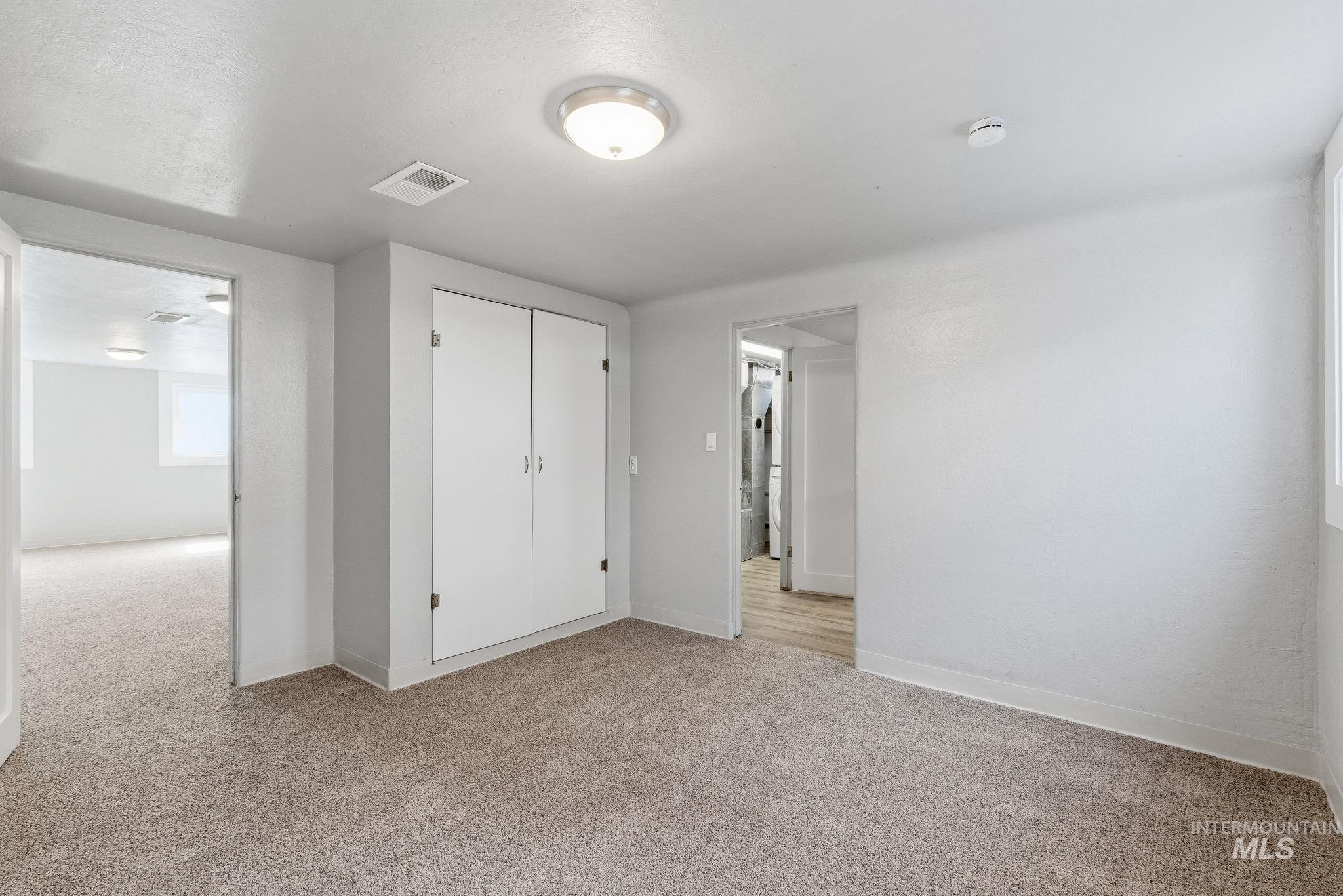 123 S Holly St, Nampa, Idaho 83686-5101, 2 Bedrooms, 1 Bathroom, Residential Income For Sale, Price $499,900,MLS 98978658