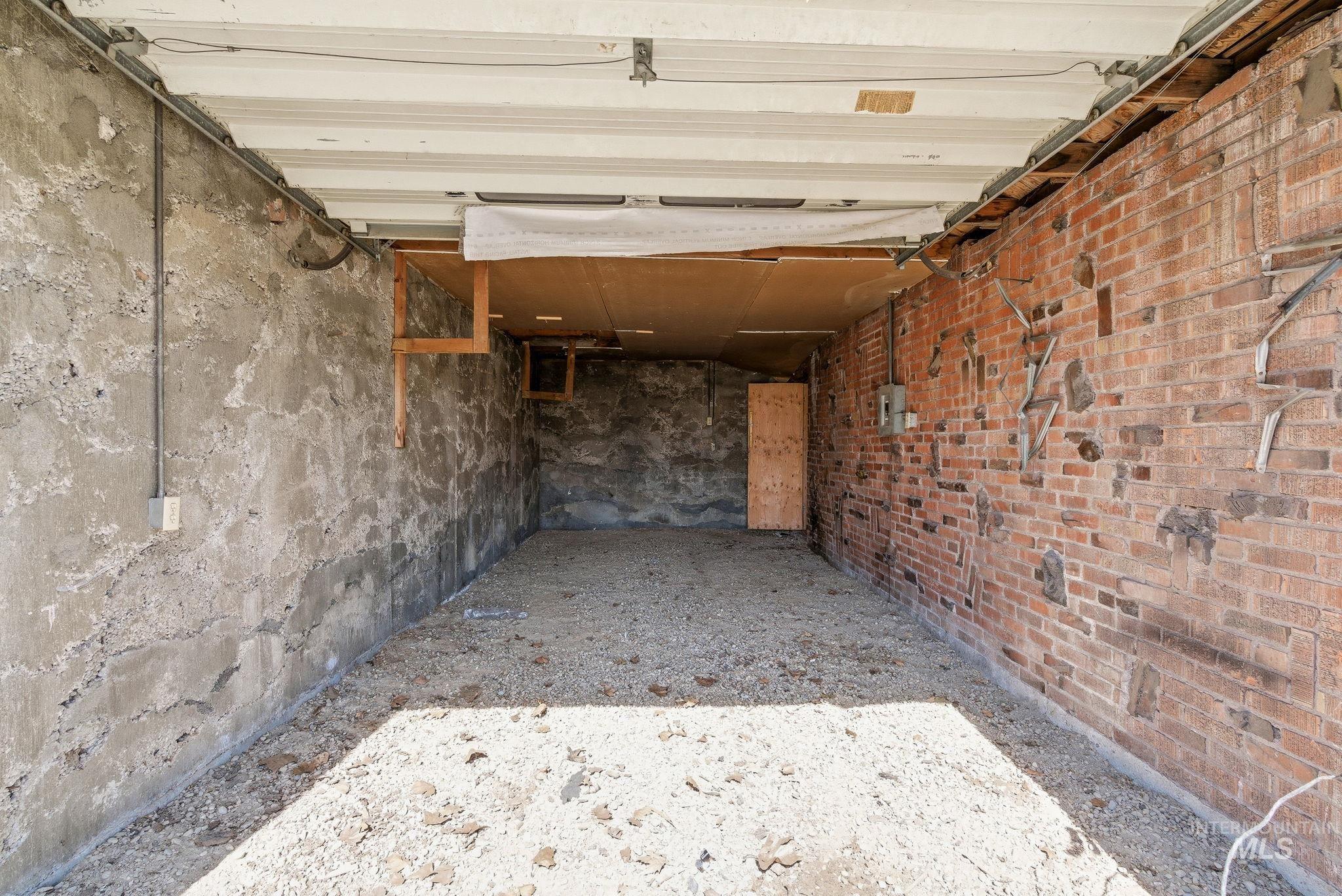 123 S Holly St, Nampa, Idaho 83686-5101, 2 Bedrooms, 1 Bathroom, Residential Income For Sale, Price $499,900,MLS 98978658