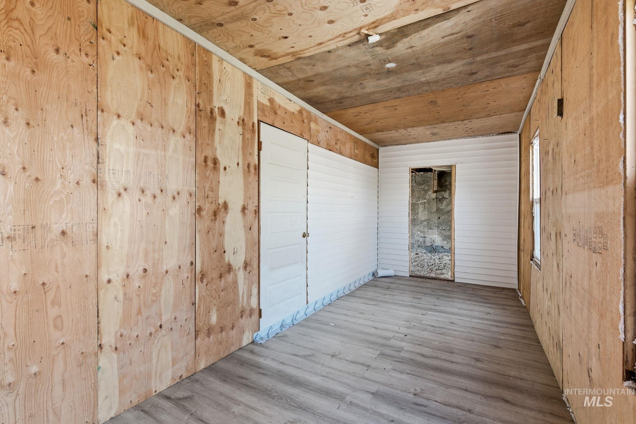 123 S Holly St, Nampa, Idaho 83686-5101, 2 Bedrooms, 1 Bathroom, Residential Income For Sale, Price $499,900,MLS 98978658