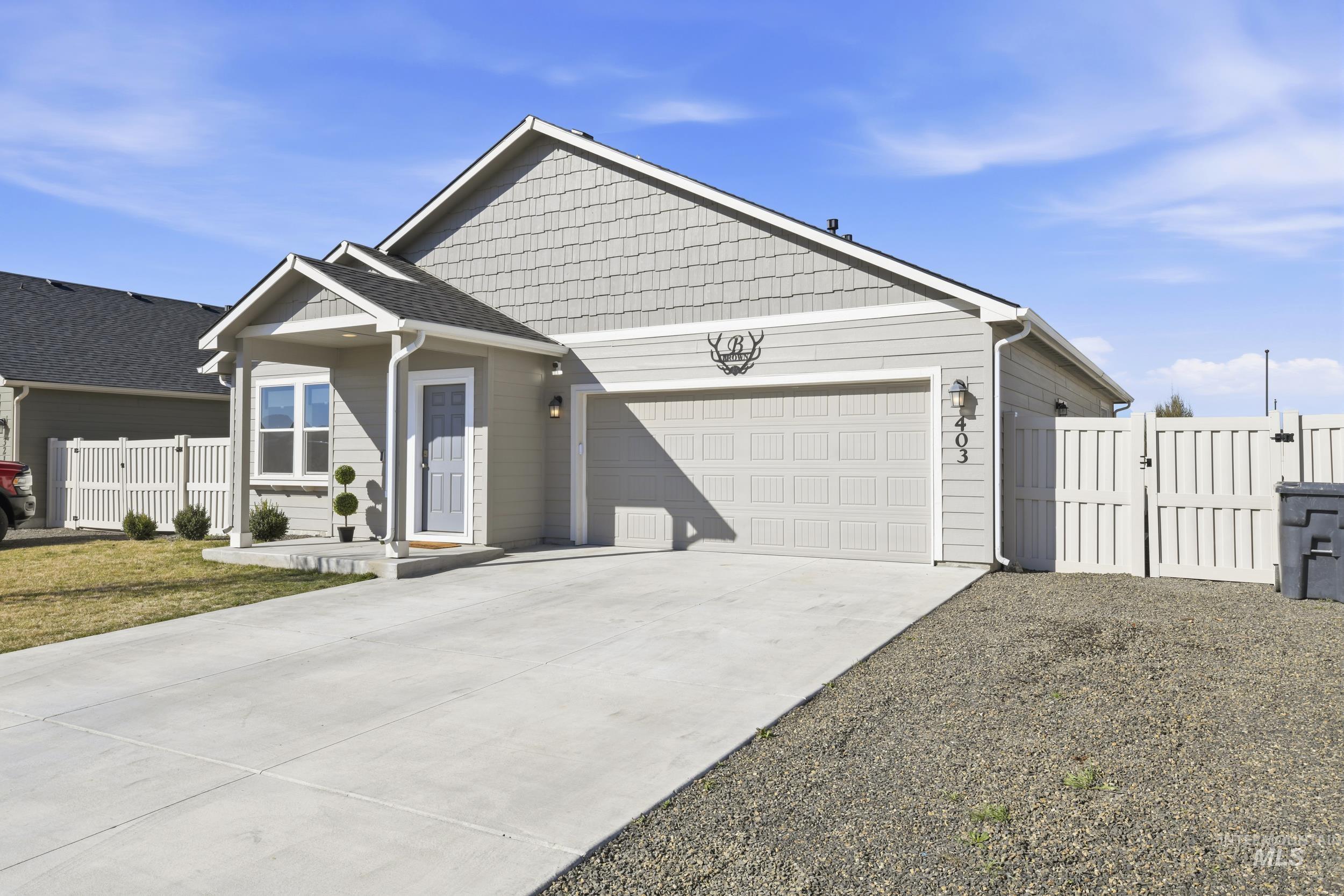 403 Chimney Swift Avenue, Caldwell, Idaho 83605, 3 Bedrooms, 2 Bathrooms, Residential For Sale, Price $379,900,MLS 98978661