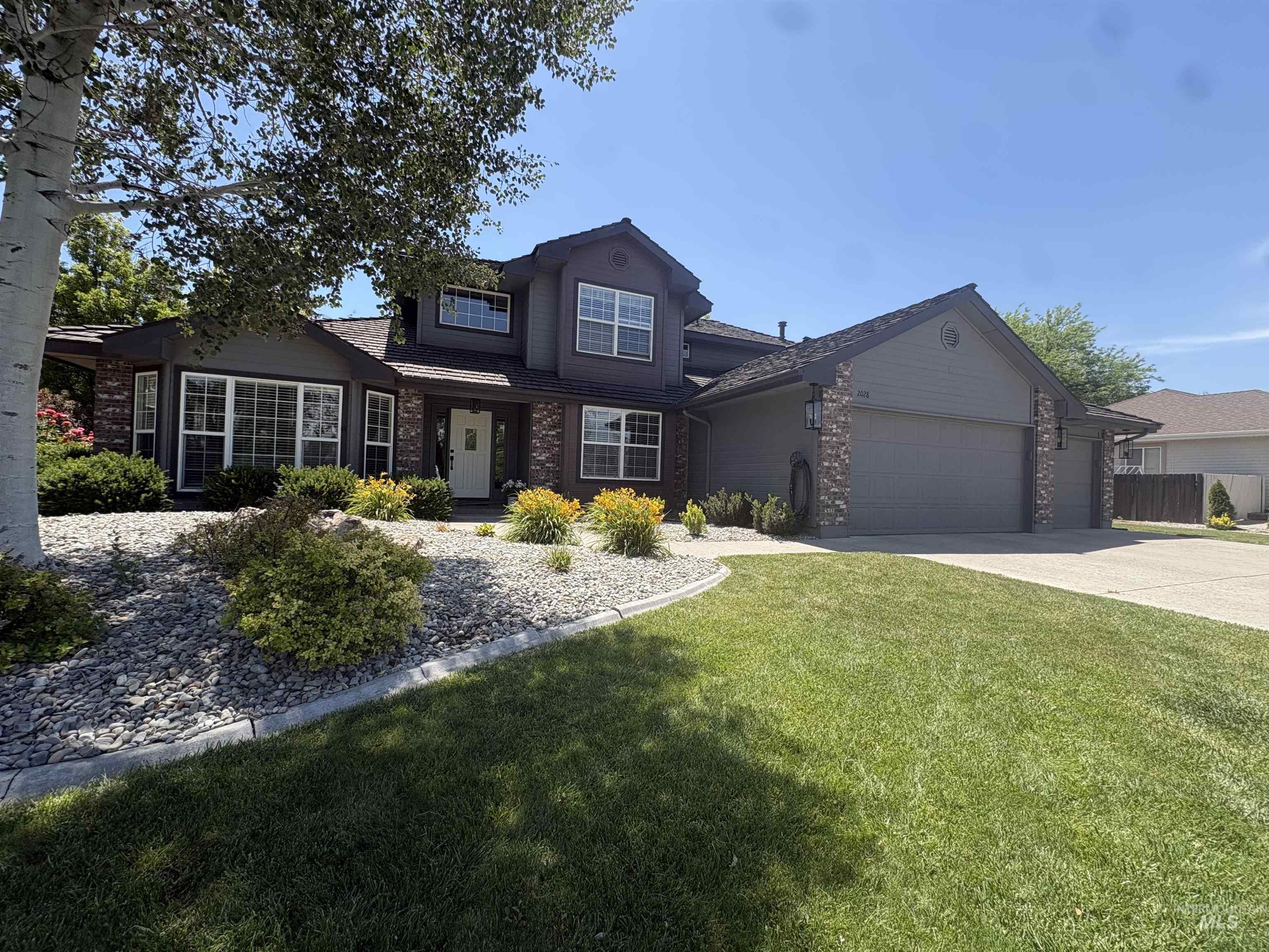 2028 Candleridge Drive, Twin Falls, Idaho 83301, 4 Bedrooms, 2.5 Bathrooms, Residential For Sale, Price $650,000,MLS 98978662