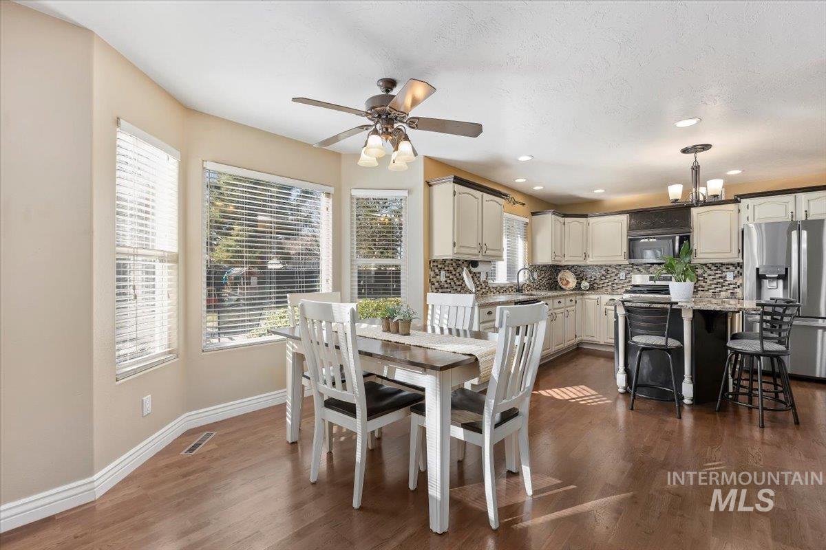 2028 Candleridge Drive, Twin Falls, Idaho 83301, 4 Bedrooms, 2.5 Bathrooms, Residential For Sale, Price $679,900,MLS 98978662