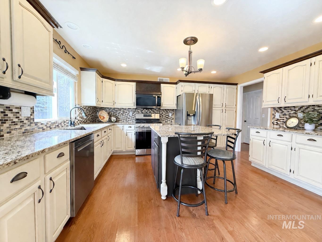 2028 Candleridge Drive, Twin Falls, Idaho 83301, 4 Bedrooms, 2.5 Bathrooms, Residential For Sale, Price $679,900, 98978662