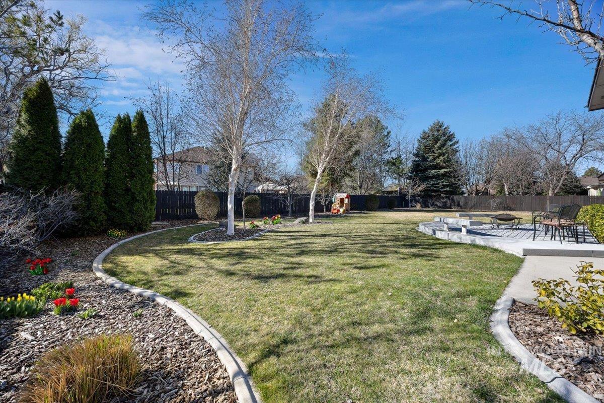 2028 Candleridge Drive, Twin Falls, Idaho 83301, 4 Bedrooms, 2.5 Bathrooms, Residential For Sale, Price $679,900,MLS 98978662
