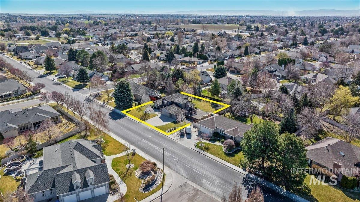 2028 Candleridge Drive, Twin Falls, Idaho 83301, 4 Bedrooms, 2.5 Bathrooms, Residential For Sale, Price $650,000, 98978662