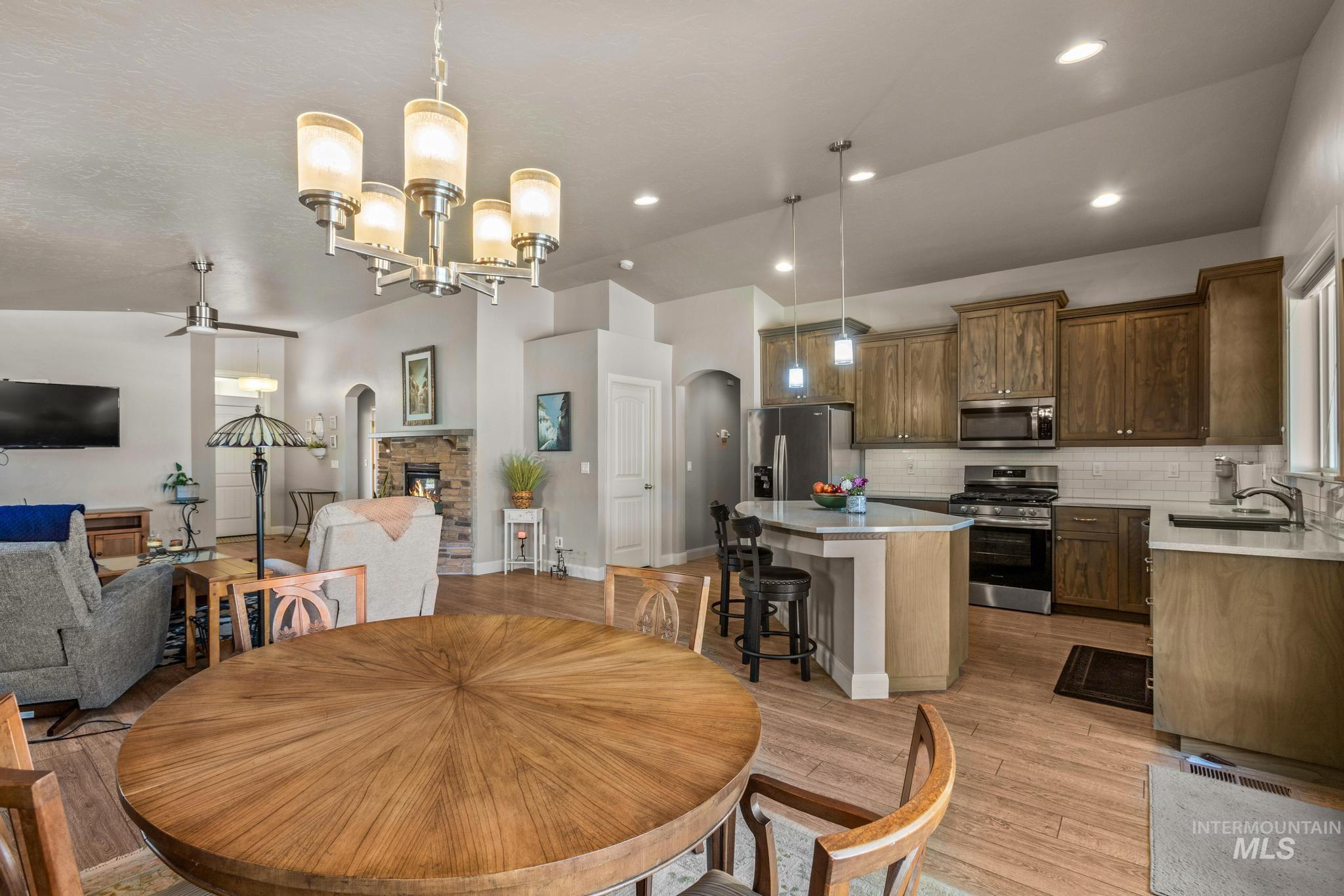 5832 W Rotherham Dr, Eagle, Idaho 83616, 3 Bedrooms, 2 Bathrooms, Residential For Sale, Price $625,000,MLS 98978663