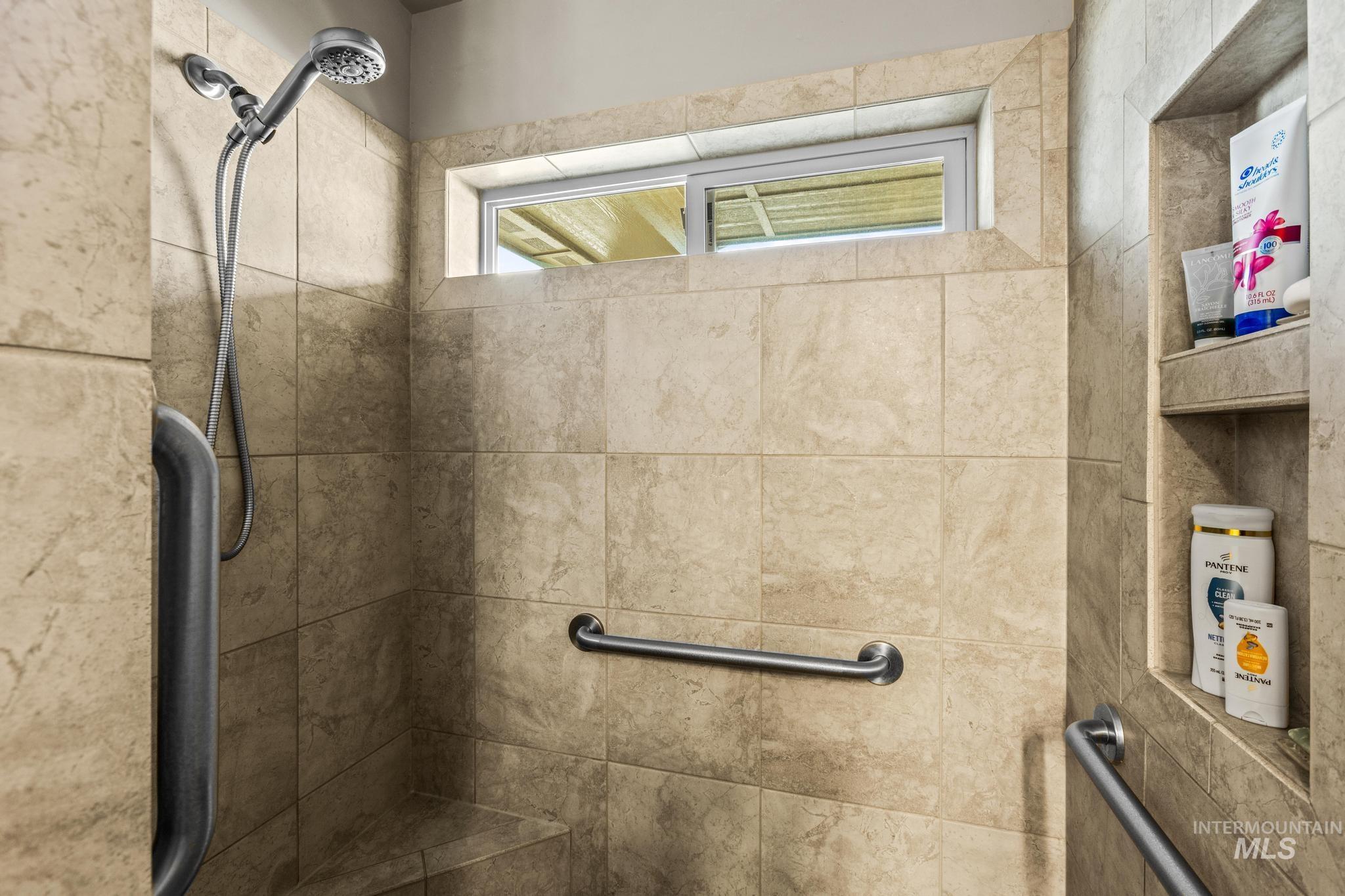 5832 W Rotherham Dr, Eagle, Idaho 83616, 3 Bedrooms, 2 Bathrooms, Residential For Sale, Price $625,000,MLS 98978663