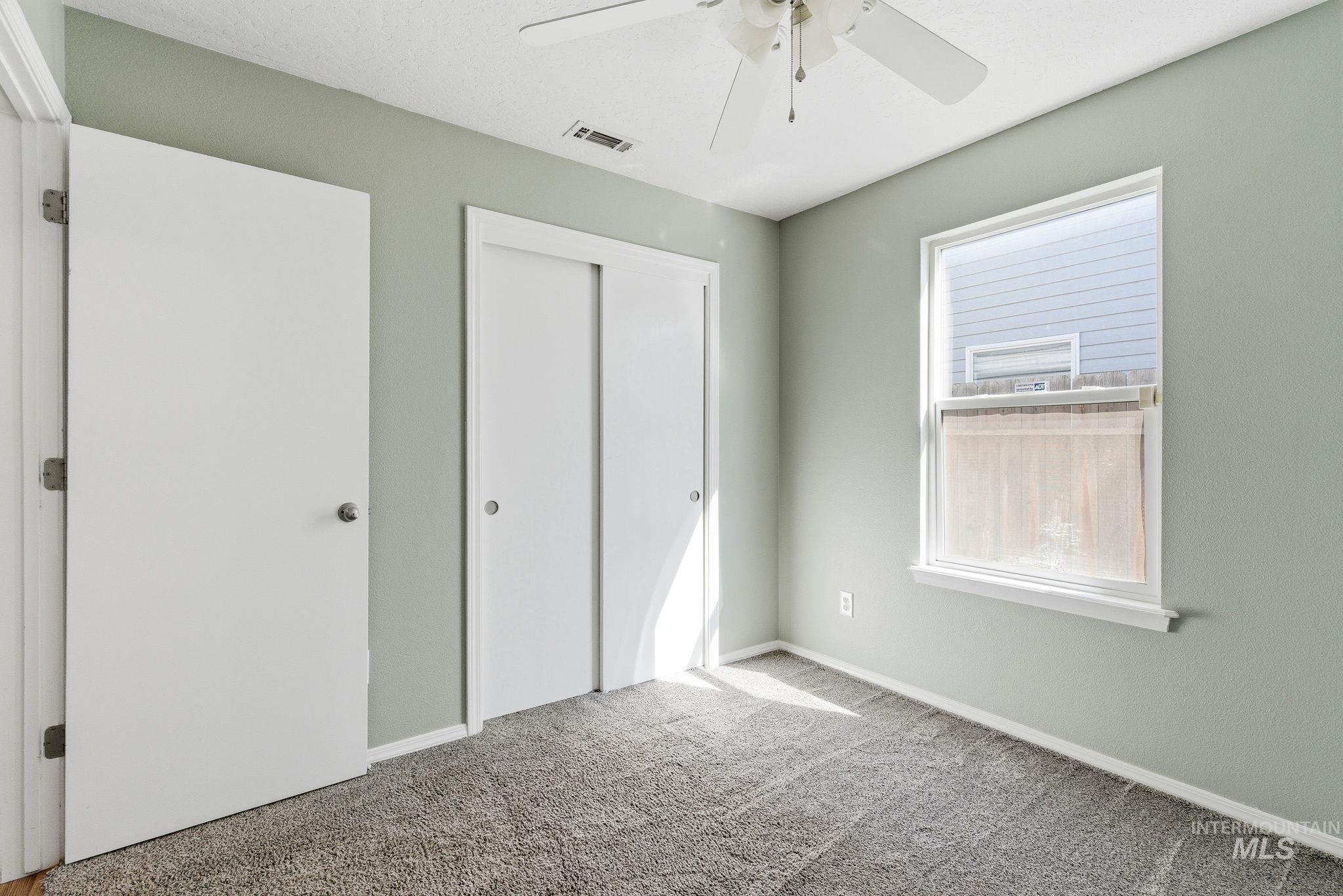 9572 W Weir Hollis Dr., Boise, Idaho 83709, 3 Bedrooms, 2 Bathrooms, Residential For Sale, Price $369,000,MLS 98978668