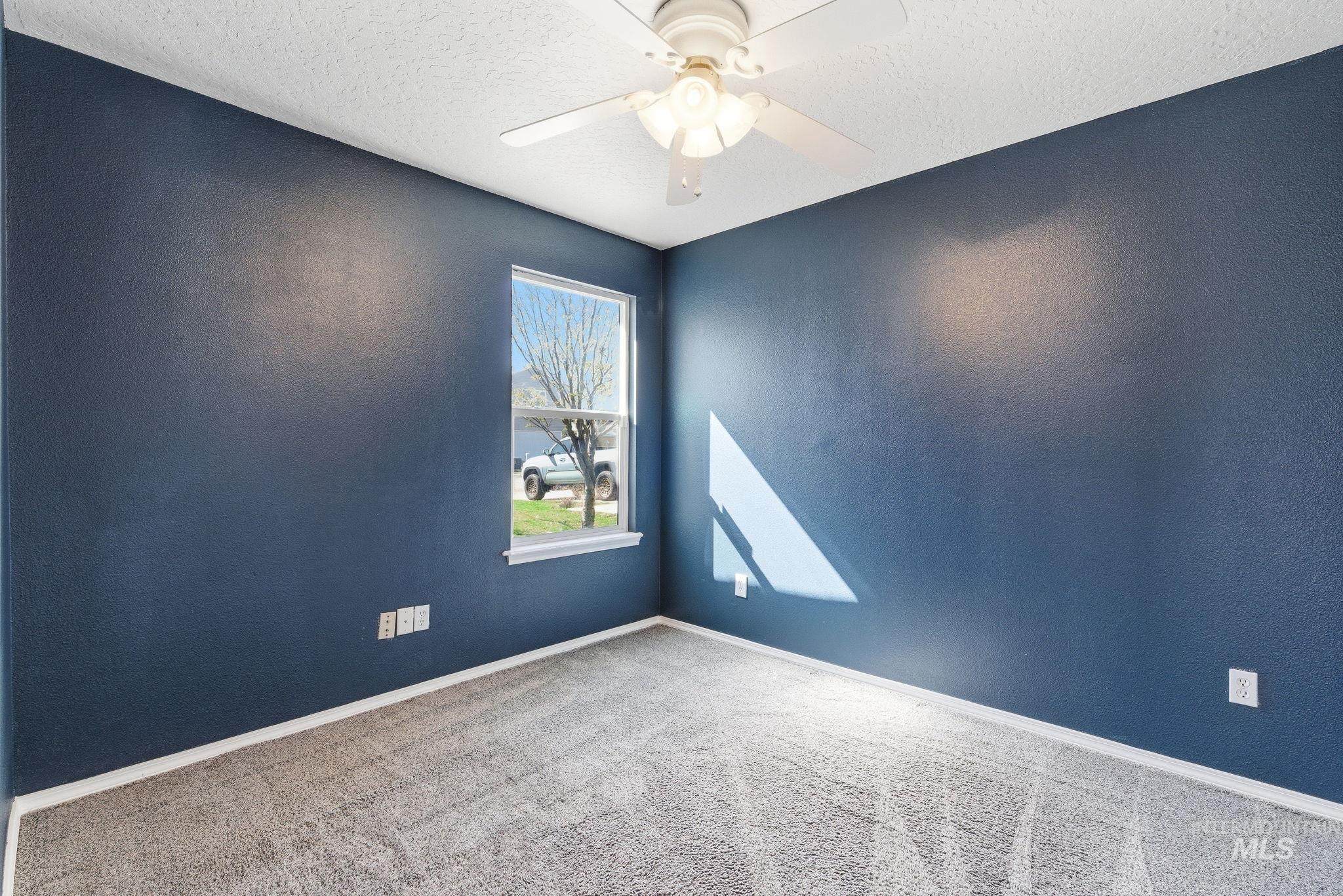 9572 W Weir Hollis Dr., Boise, Idaho 83709, 3 Bedrooms, 2 Bathrooms, Residential For Sale, Price $369,000,MLS 98978668