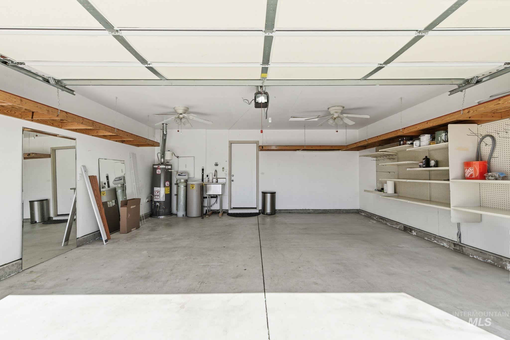 9572 W Weir Hollis Dr., Boise, Idaho 83709, 3 Bedrooms, 2 Bathrooms, Residential For Sale, Price $369,000,MLS 98978668