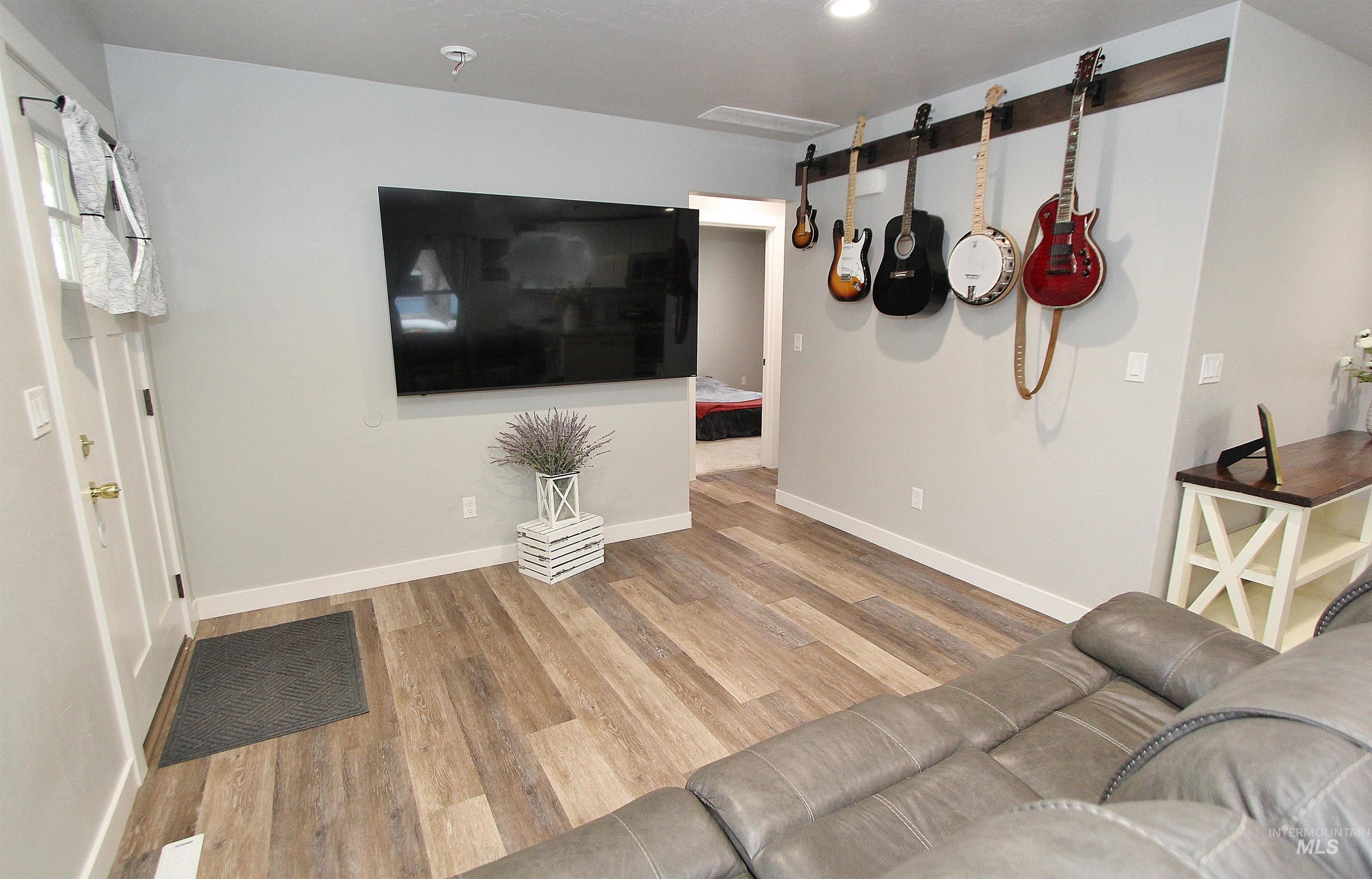 951 W 6th St, Weiser, Idaho 83672, 3 Bedrooms, 1 Bathroom, Residential For Sale, Price $249,990,MLS 98978671