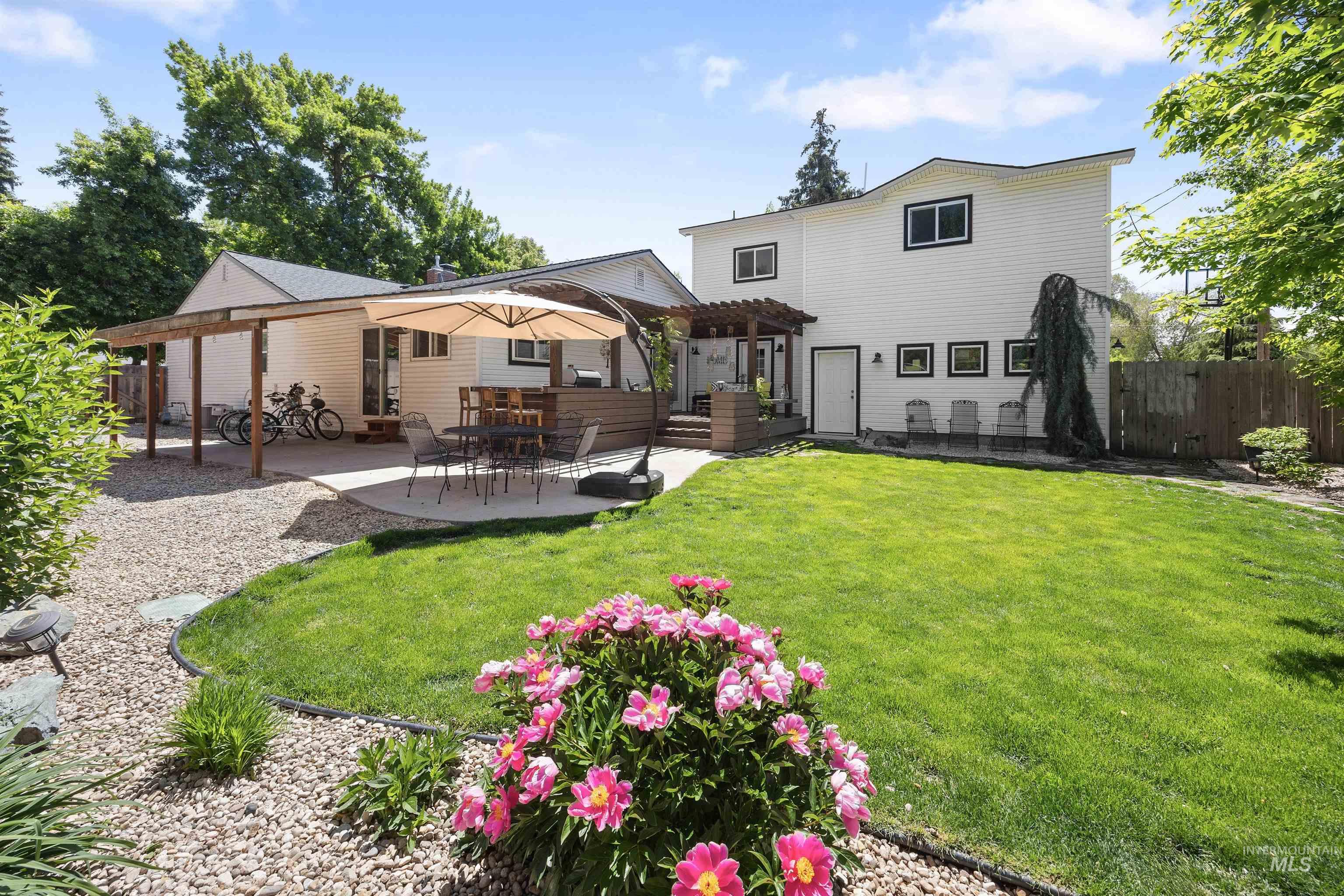 2709 N 30th Street, Boise, Idaho 83703, 4 Bedrooms, 3 Bathrooms, Residential For Sale, Price $885,000,MLS 98978674