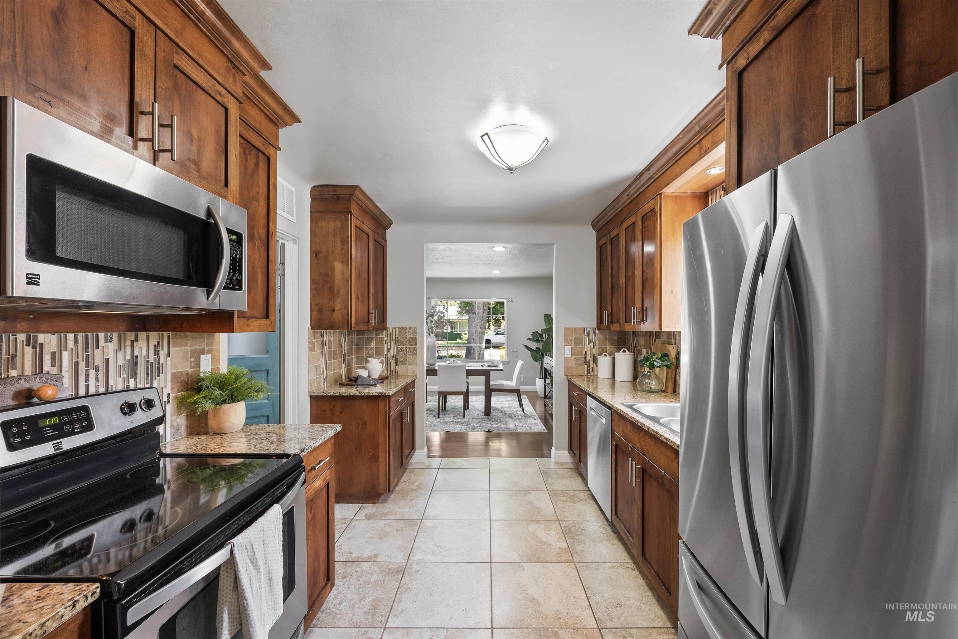 2709 N 30th Street, Boise, Idaho 83703, 4 Bedrooms, 3 Bathrooms, Residential For Sale, Price $885,000,MLS 98978674