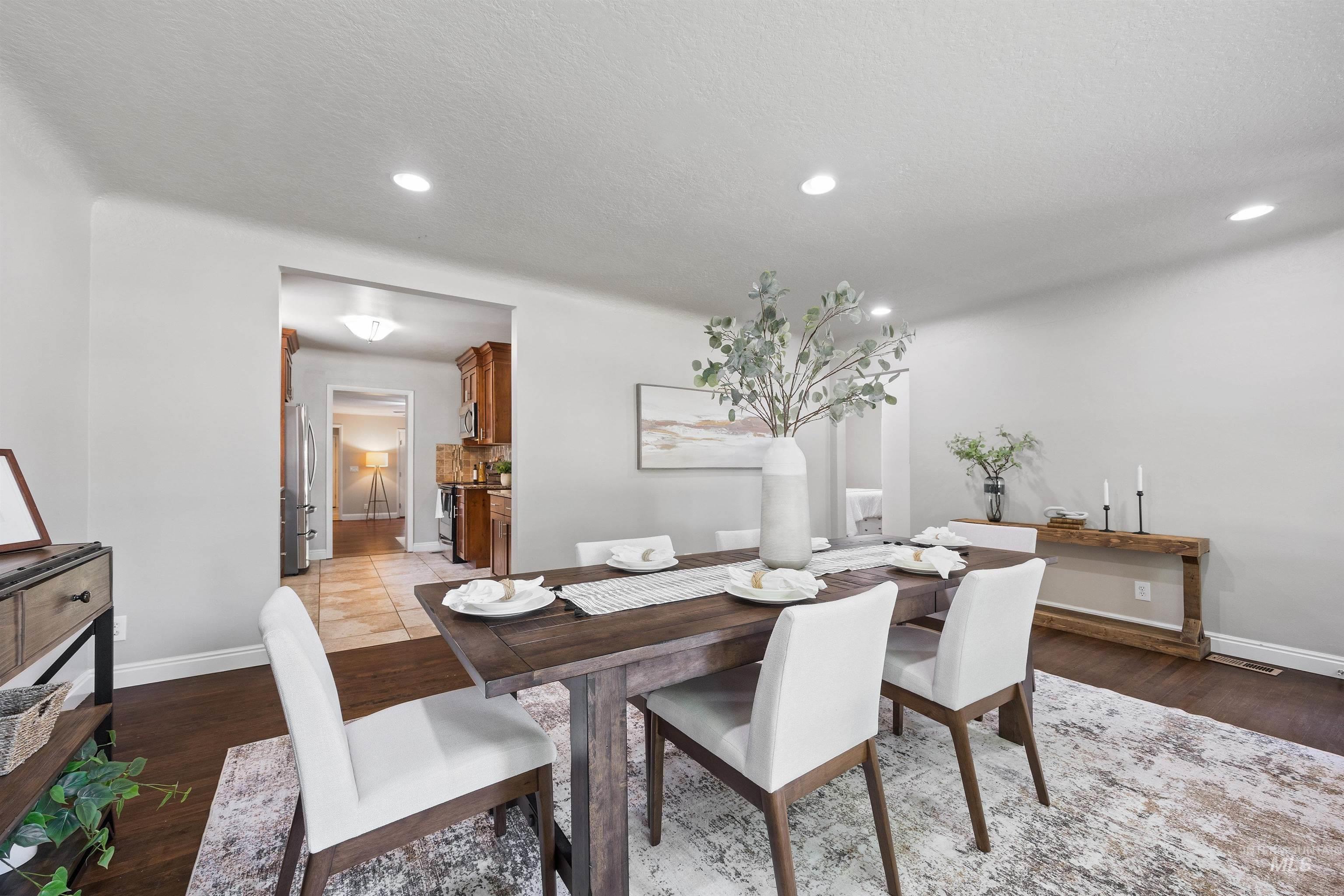 2709 N 30th Street, Boise, Idaho 83703, 4 Bedrooms, 3 Bathrooms, Residential For Sale, Price $885,000,MLS 98978674